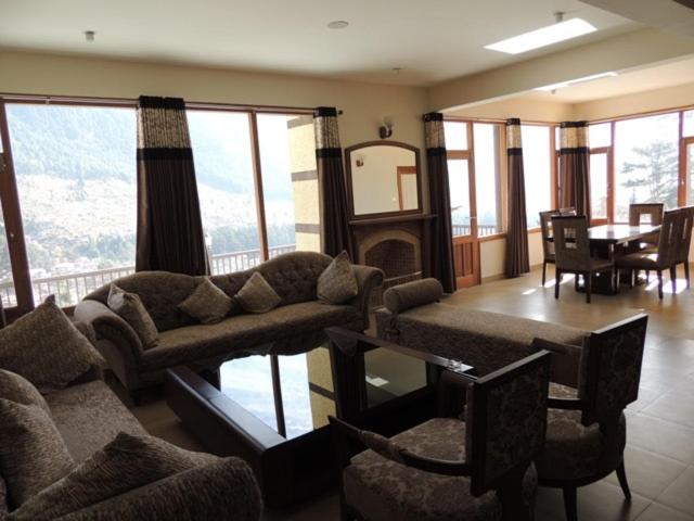 Two-Bedroom Villa - Photo 12