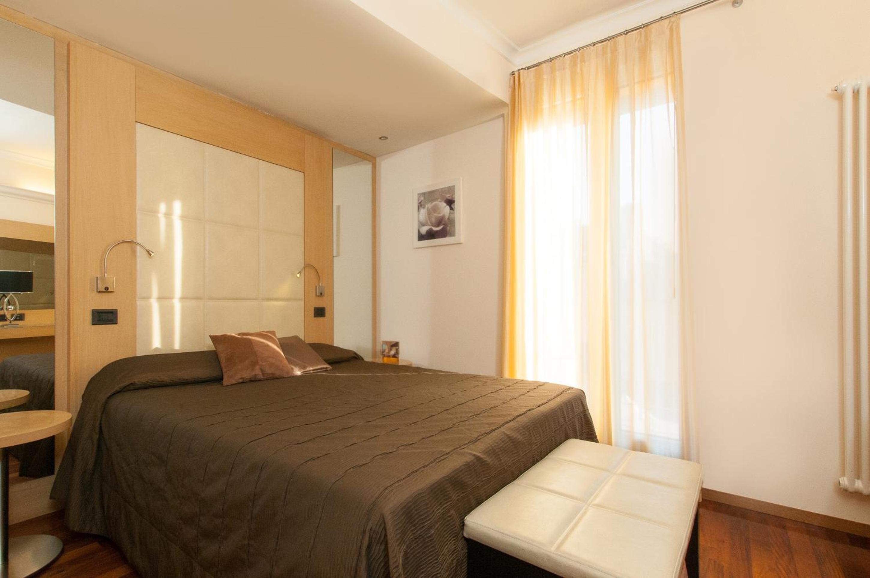 Gold Double or Twin Room