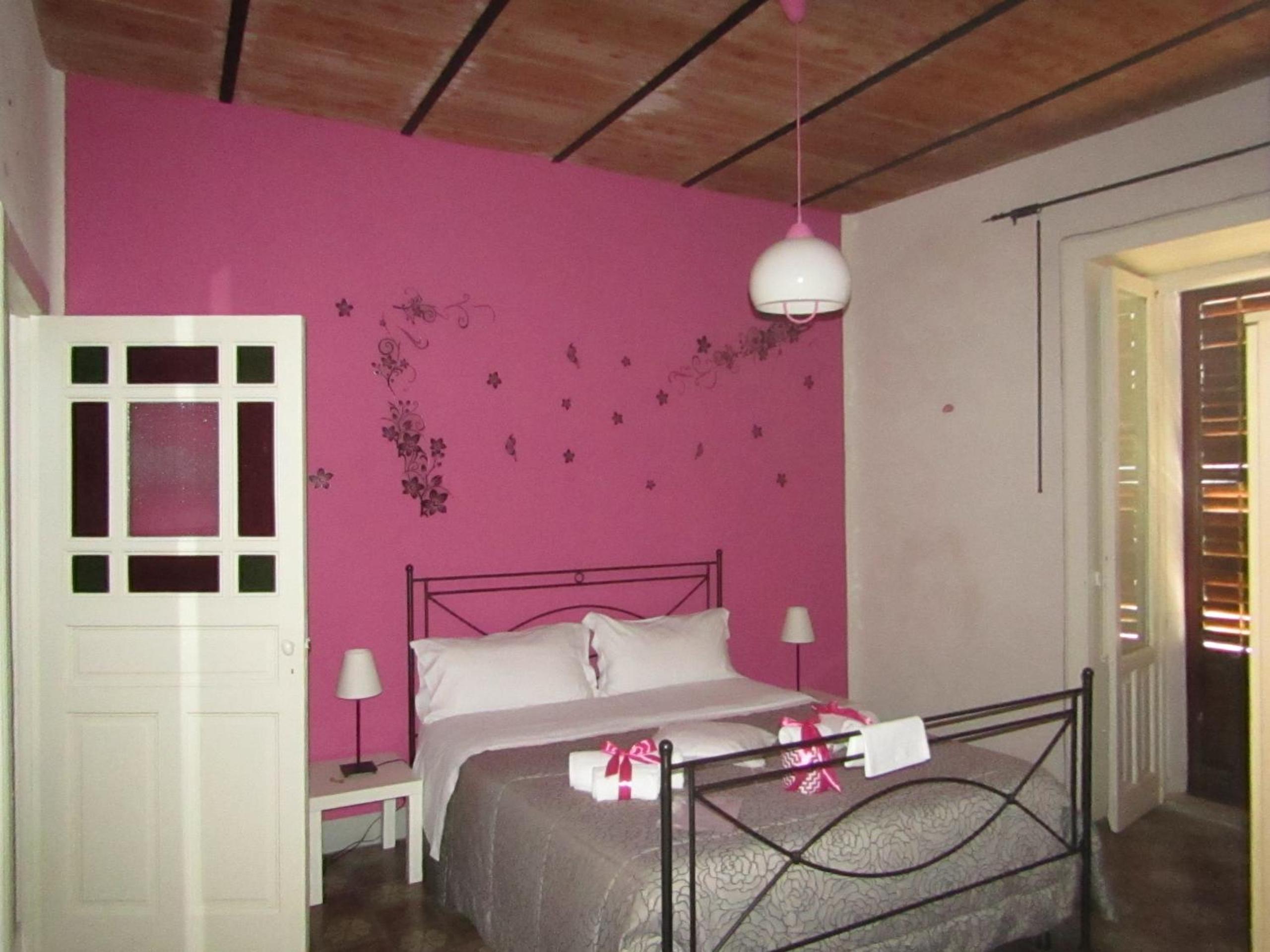 Double or Twin Room photo 2