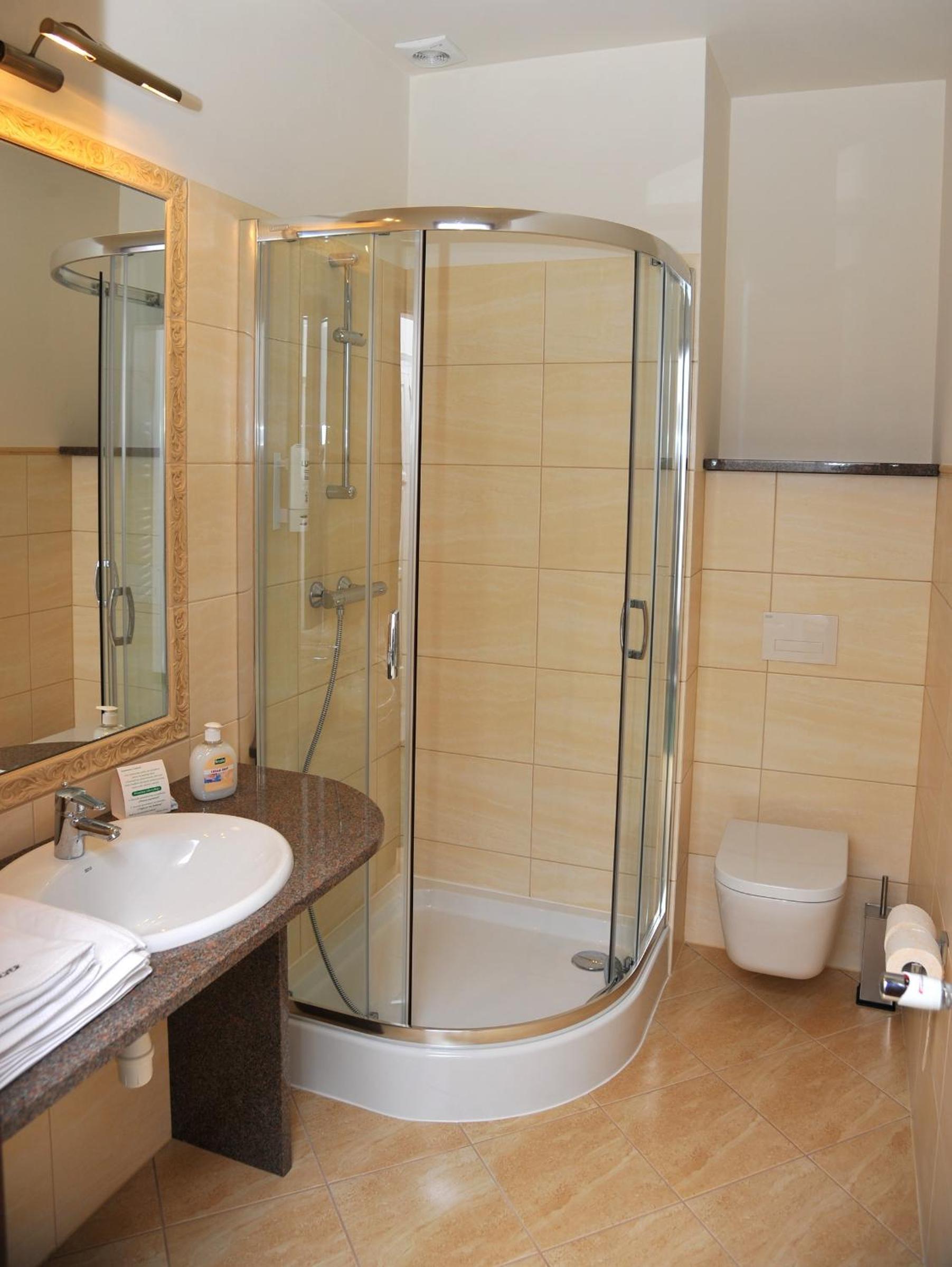 Double Room - Photo 4