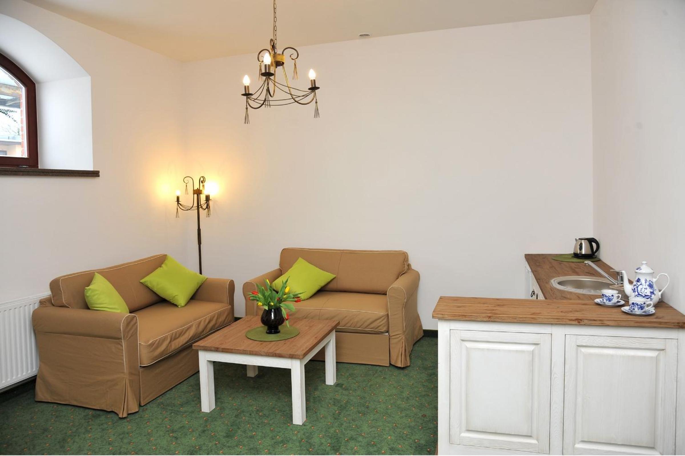 Standard Suite - Photo 2