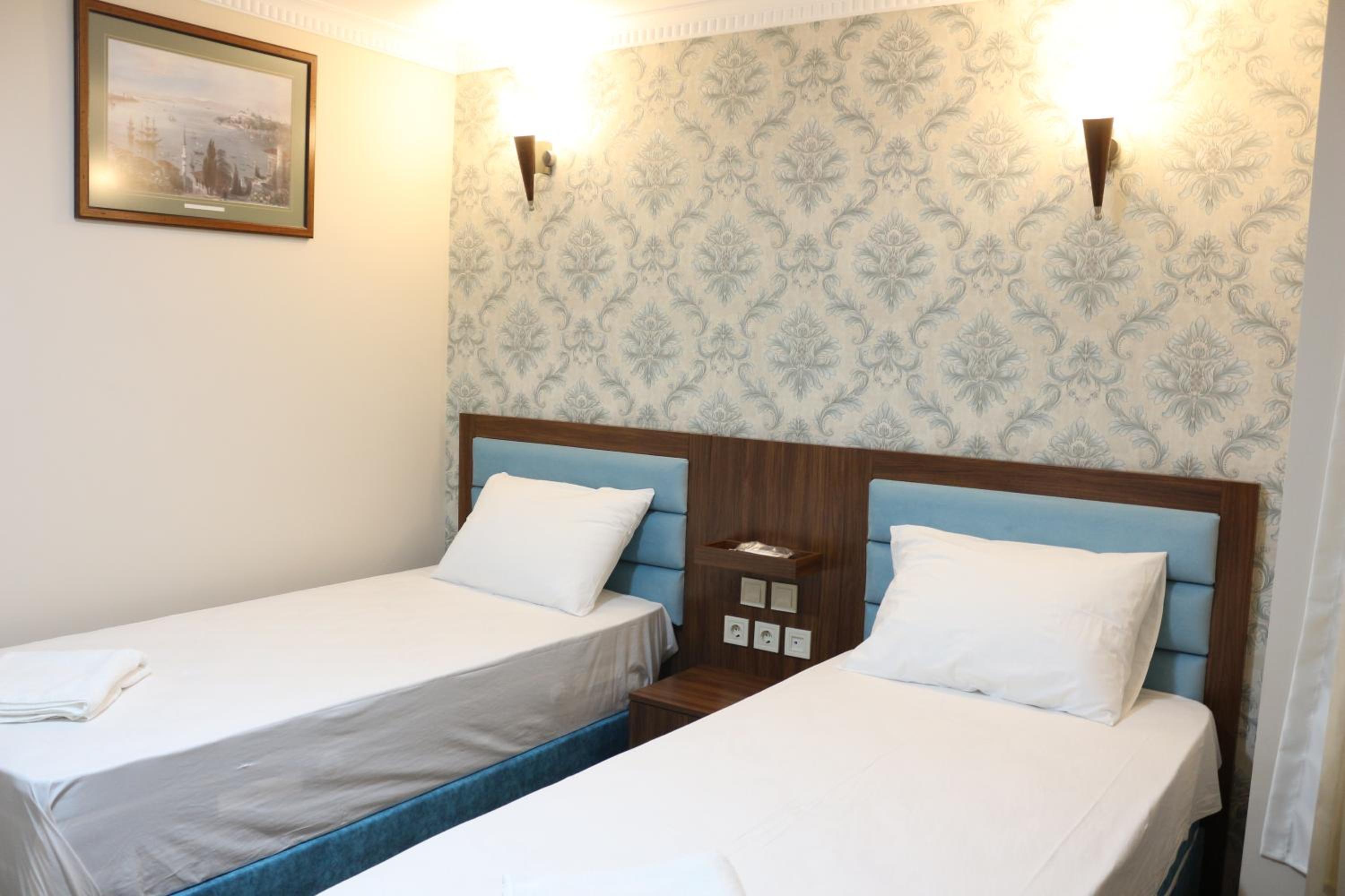 Standard Twin Room photo 3