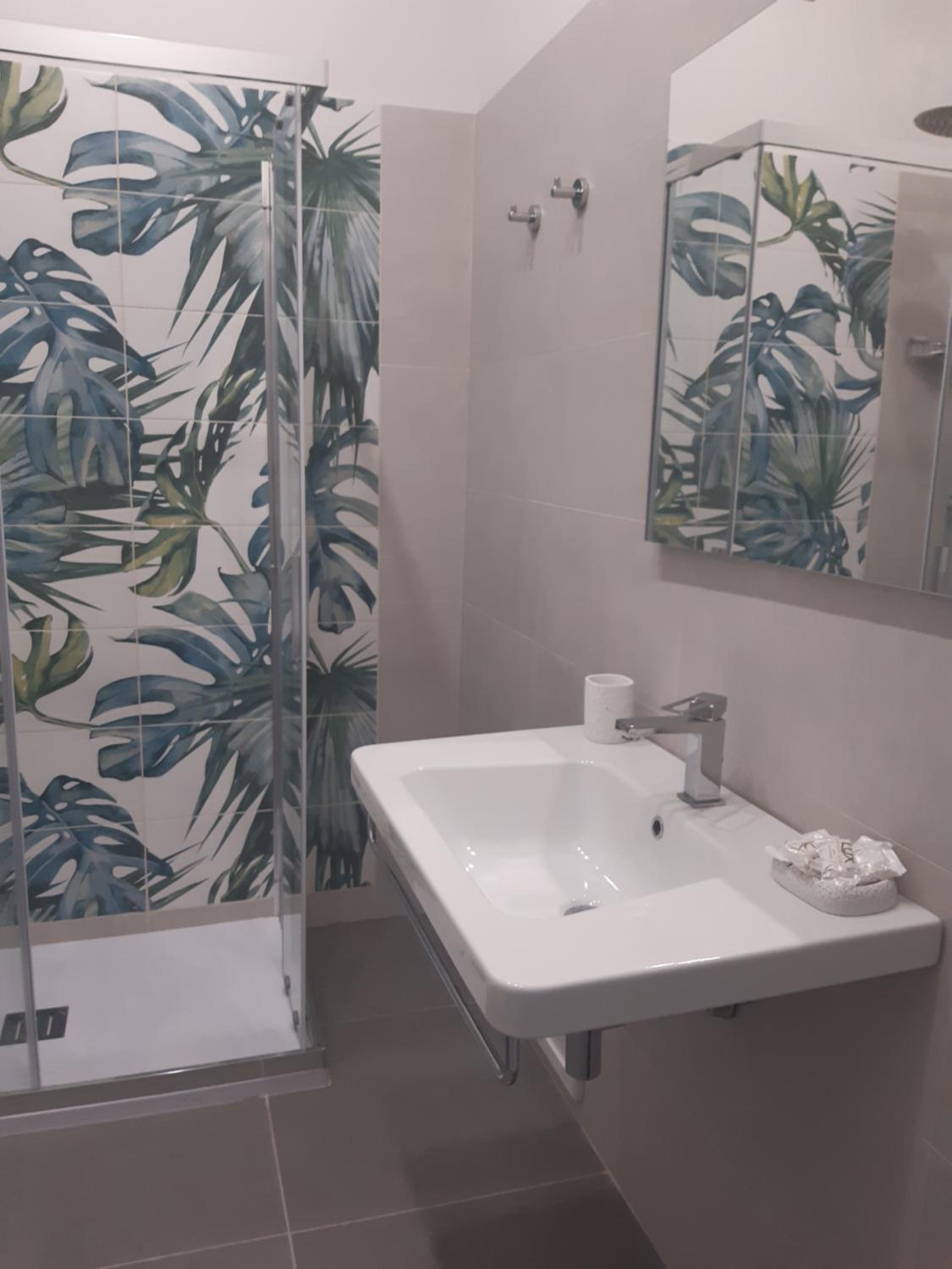 Standard Double or Twin Room photo 2