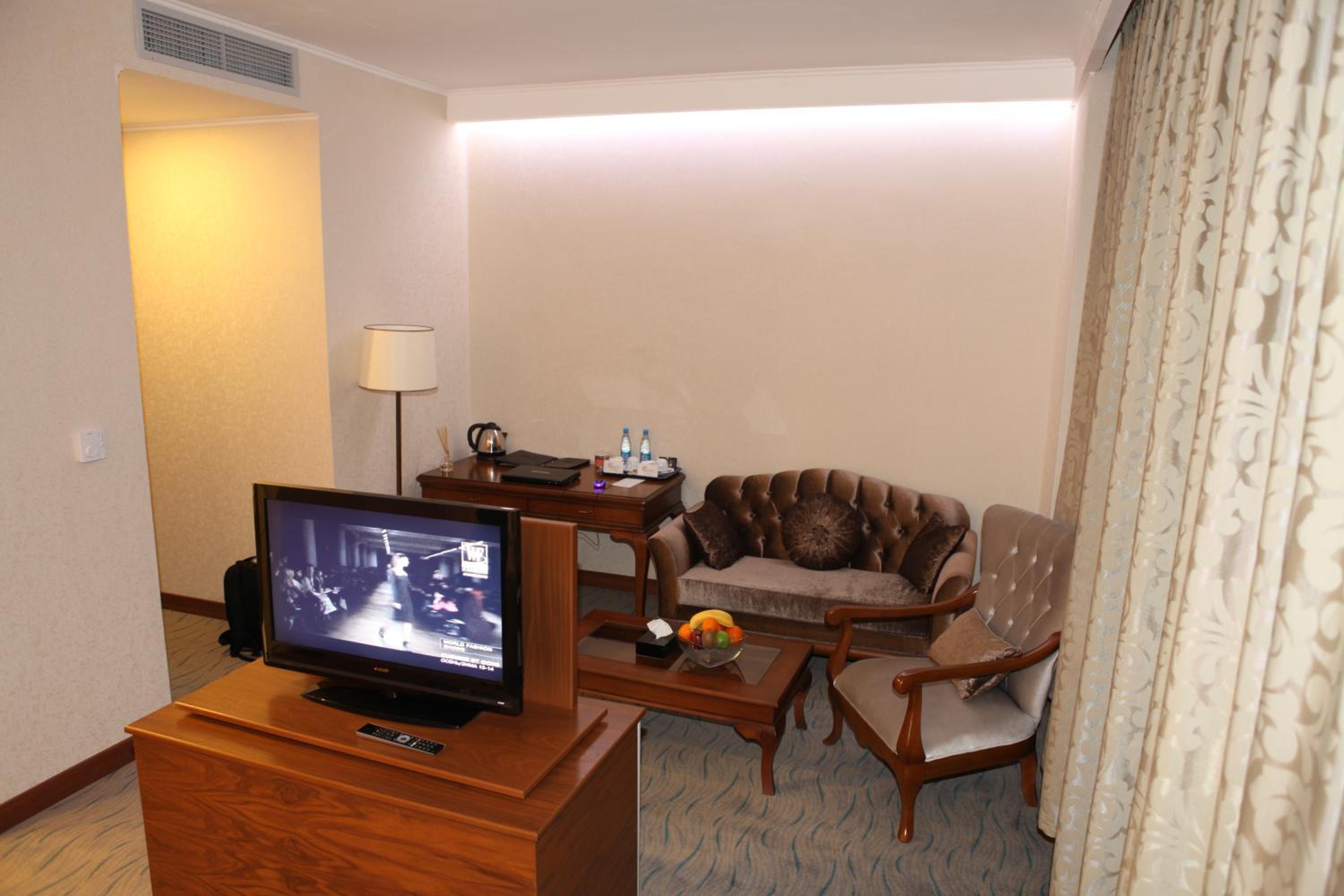 Large Double Room