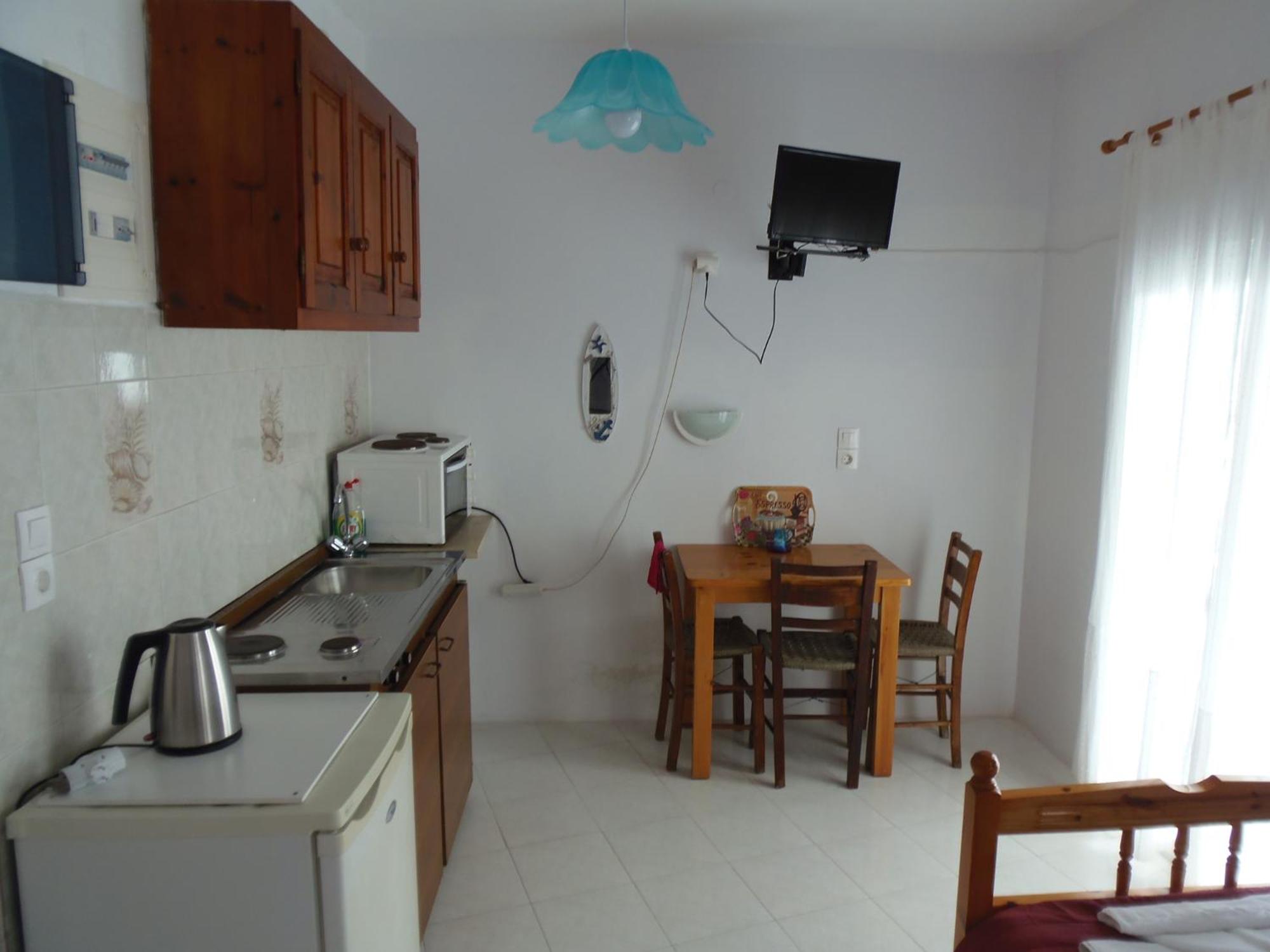 Family Room with Balcony - Photo 2