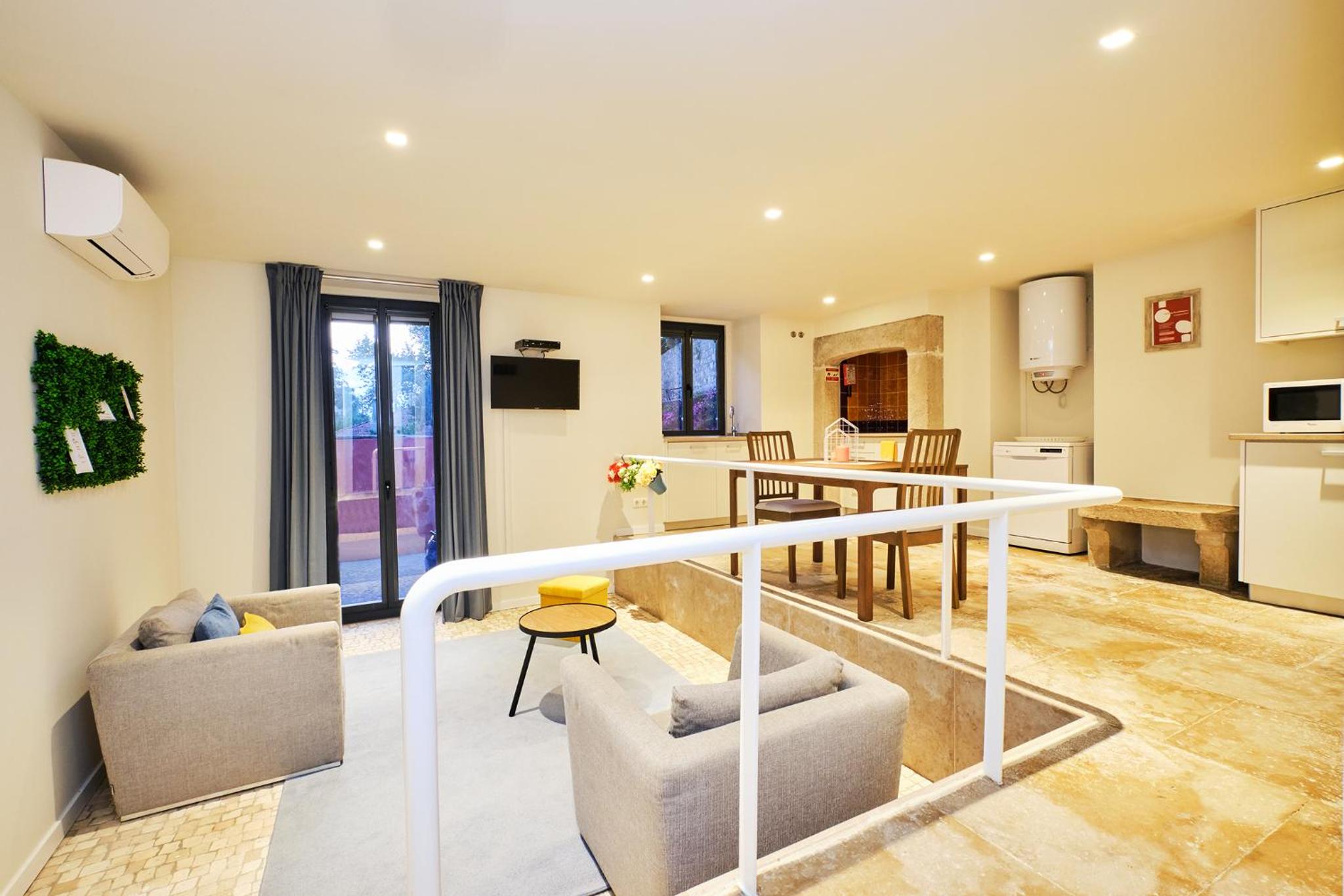 One-Bedroom Apartment - Photo 21