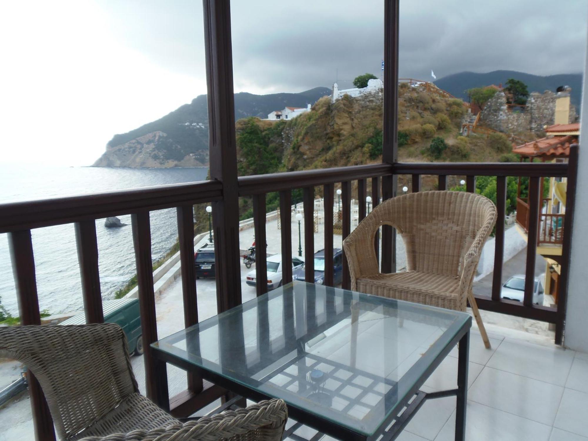 Family Room with Balcony - Photo 18