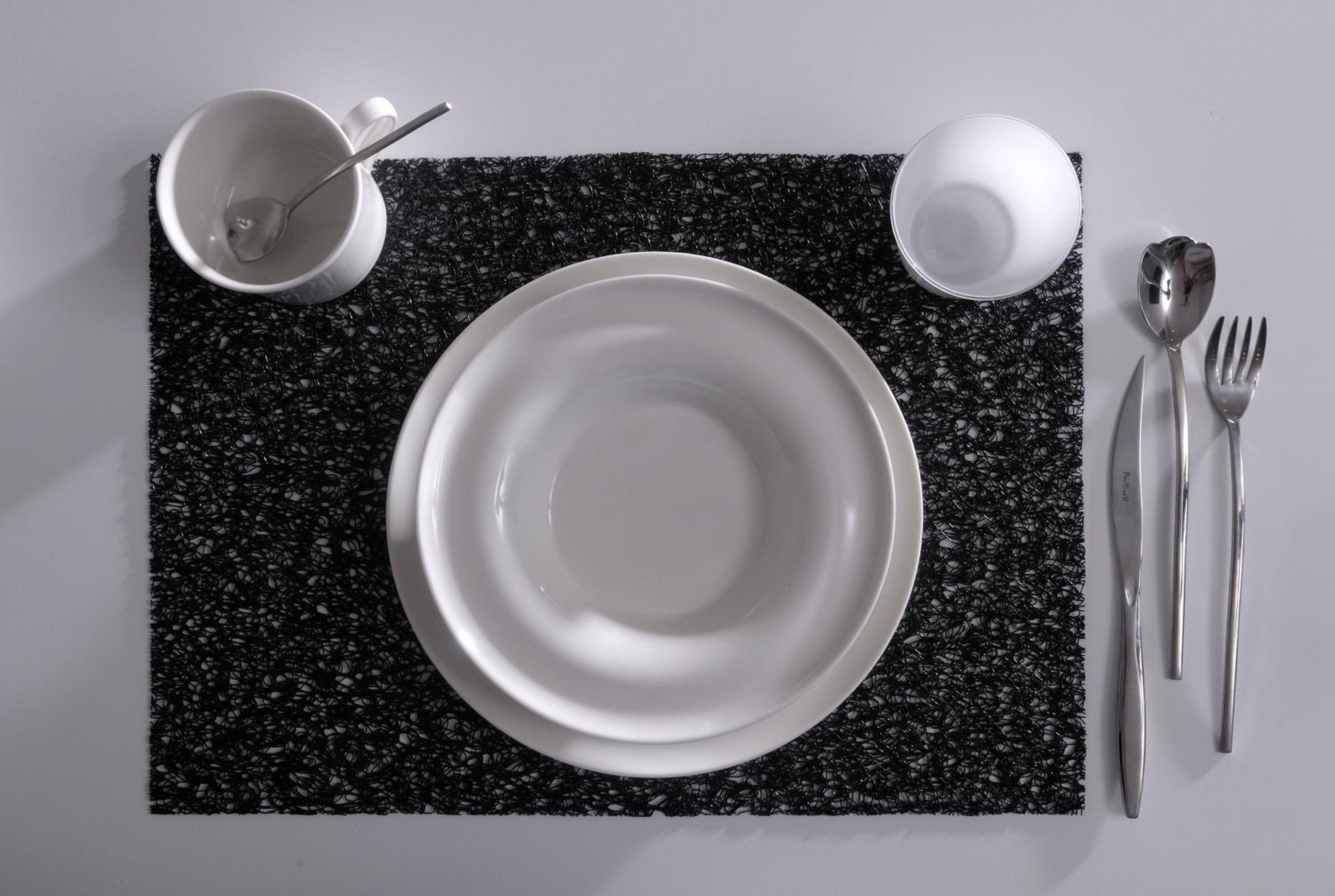 Delight in a stylish dining experience at our hotel!