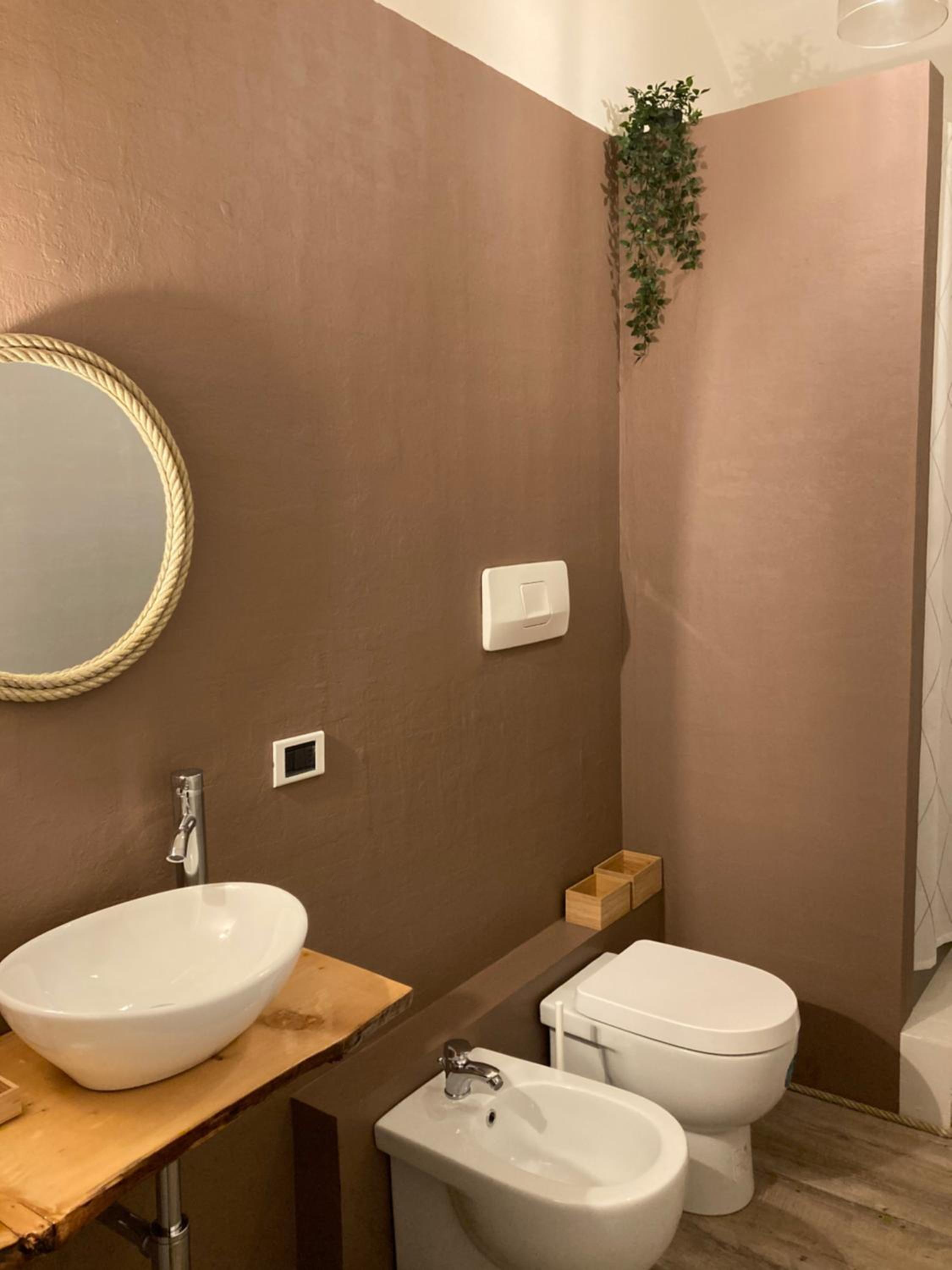 Double Room - Photo 5