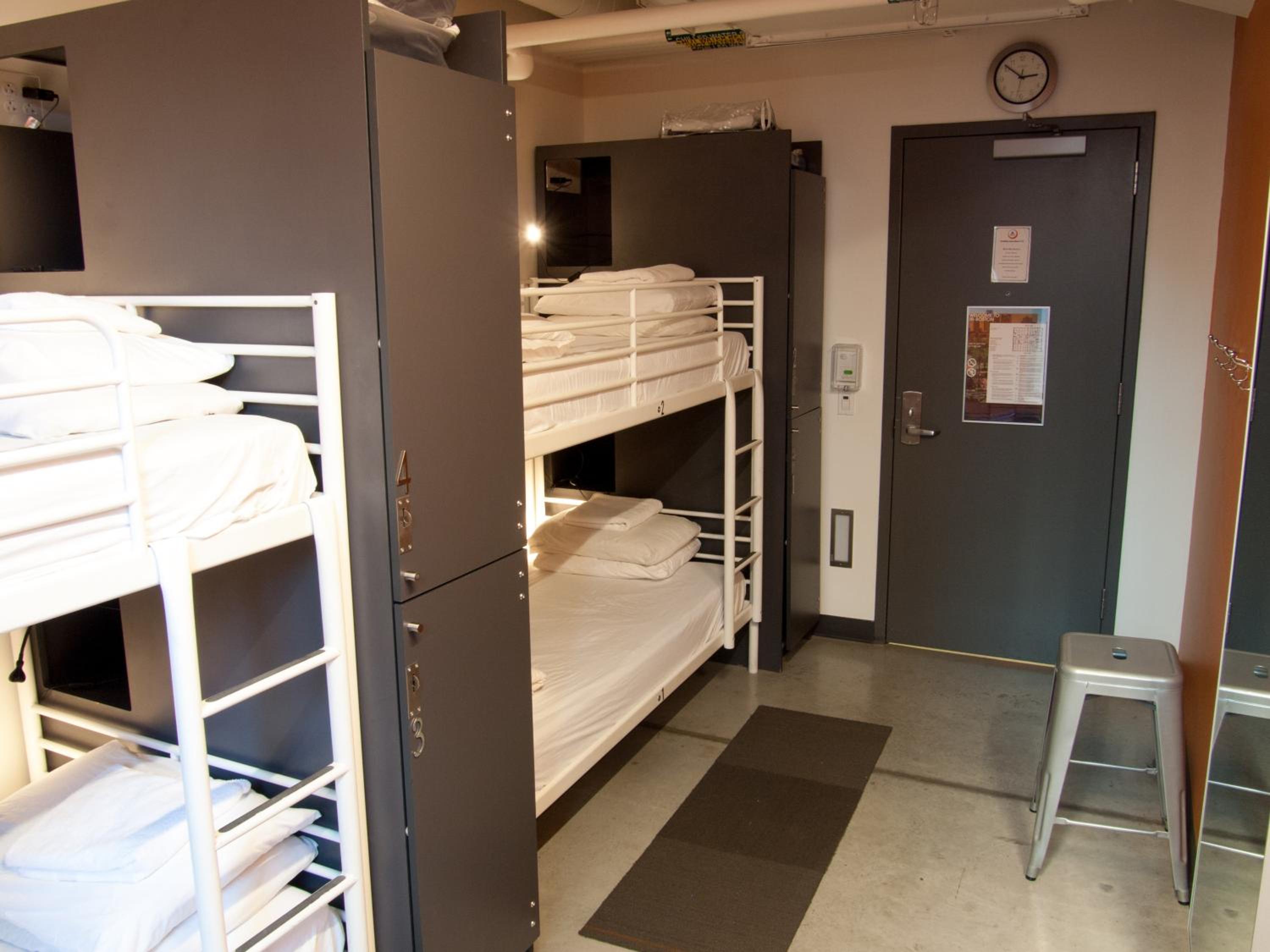 Bed in All-Gender 6-Bed Dormitory photo 3