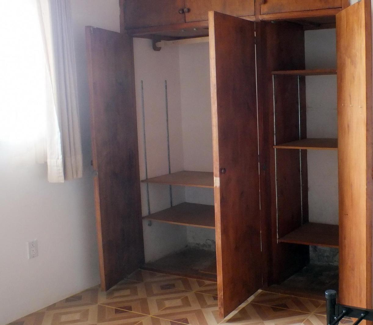 Deluxe Room (2 Adults + 1 Child)