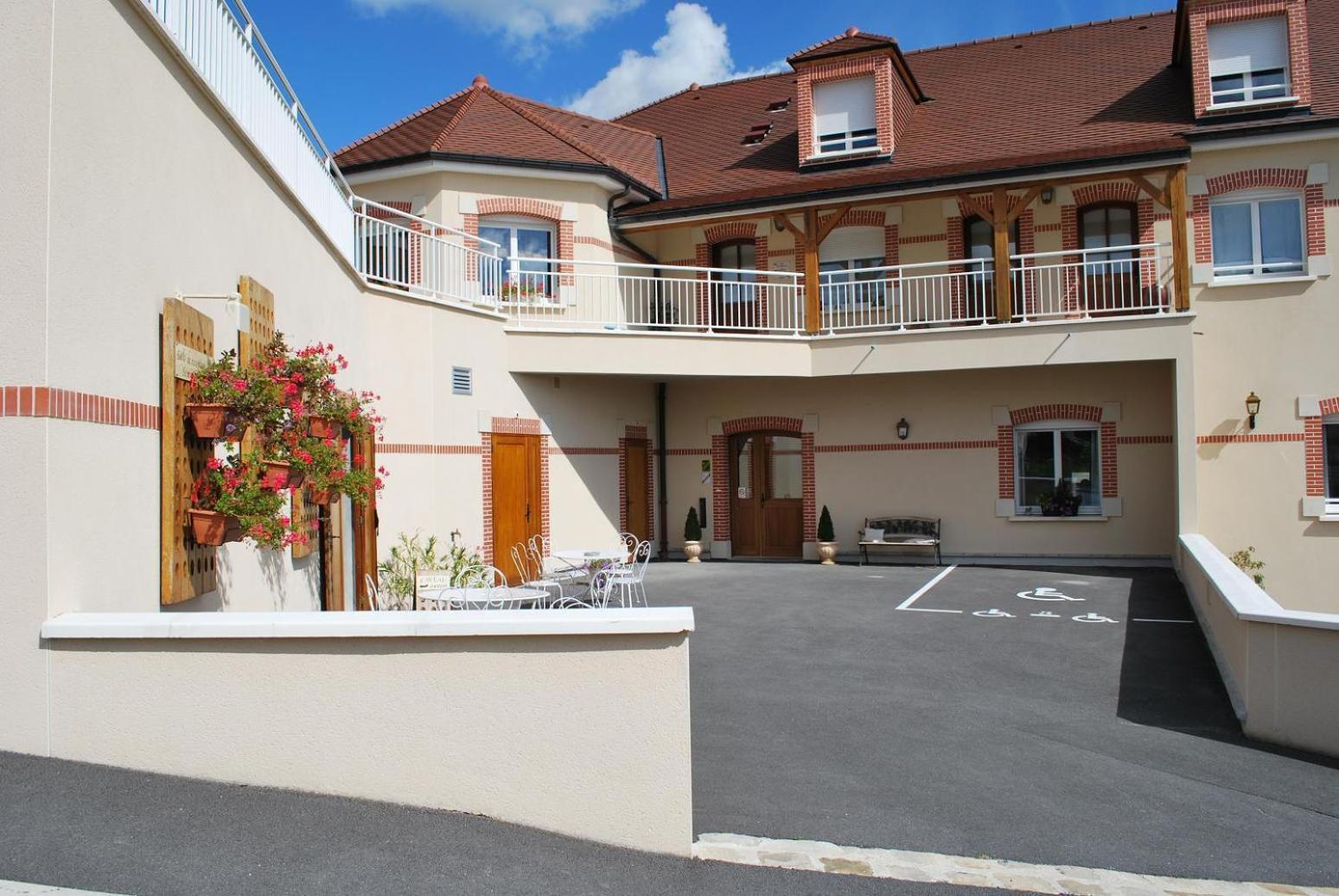 Apartment with Mezzanine (4 People) - "Le Broquelet" photo 1