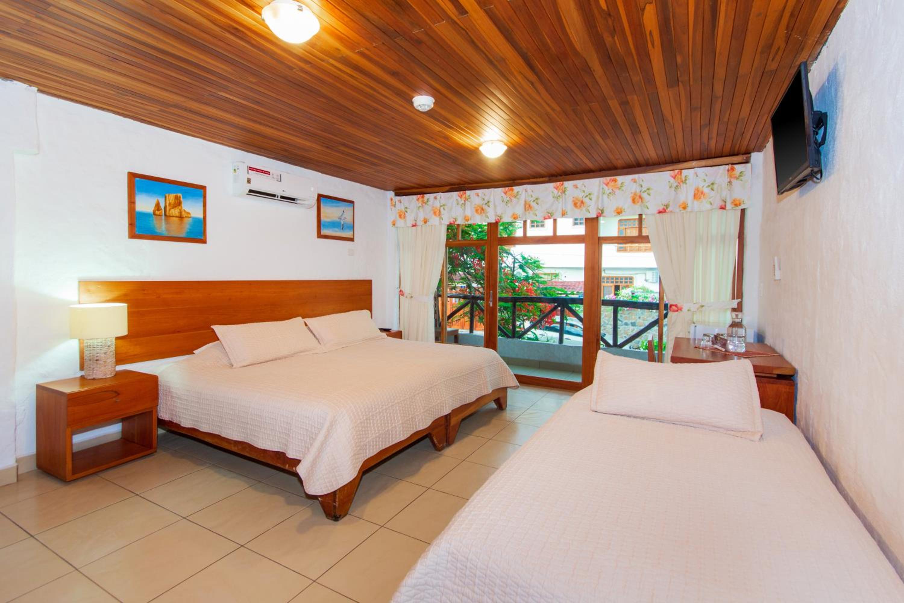 Bungalow photo 2