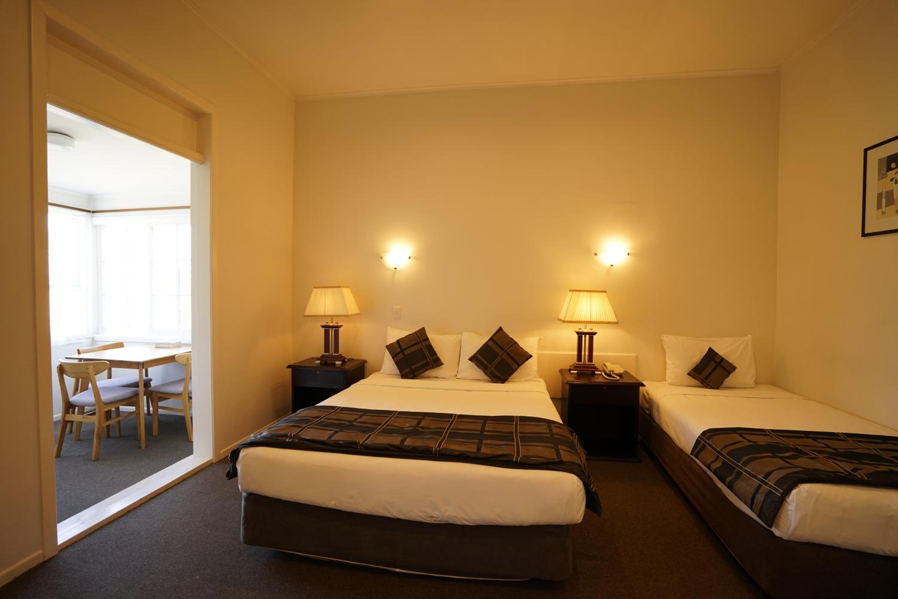 Deluxe Twin Room - Photo 2