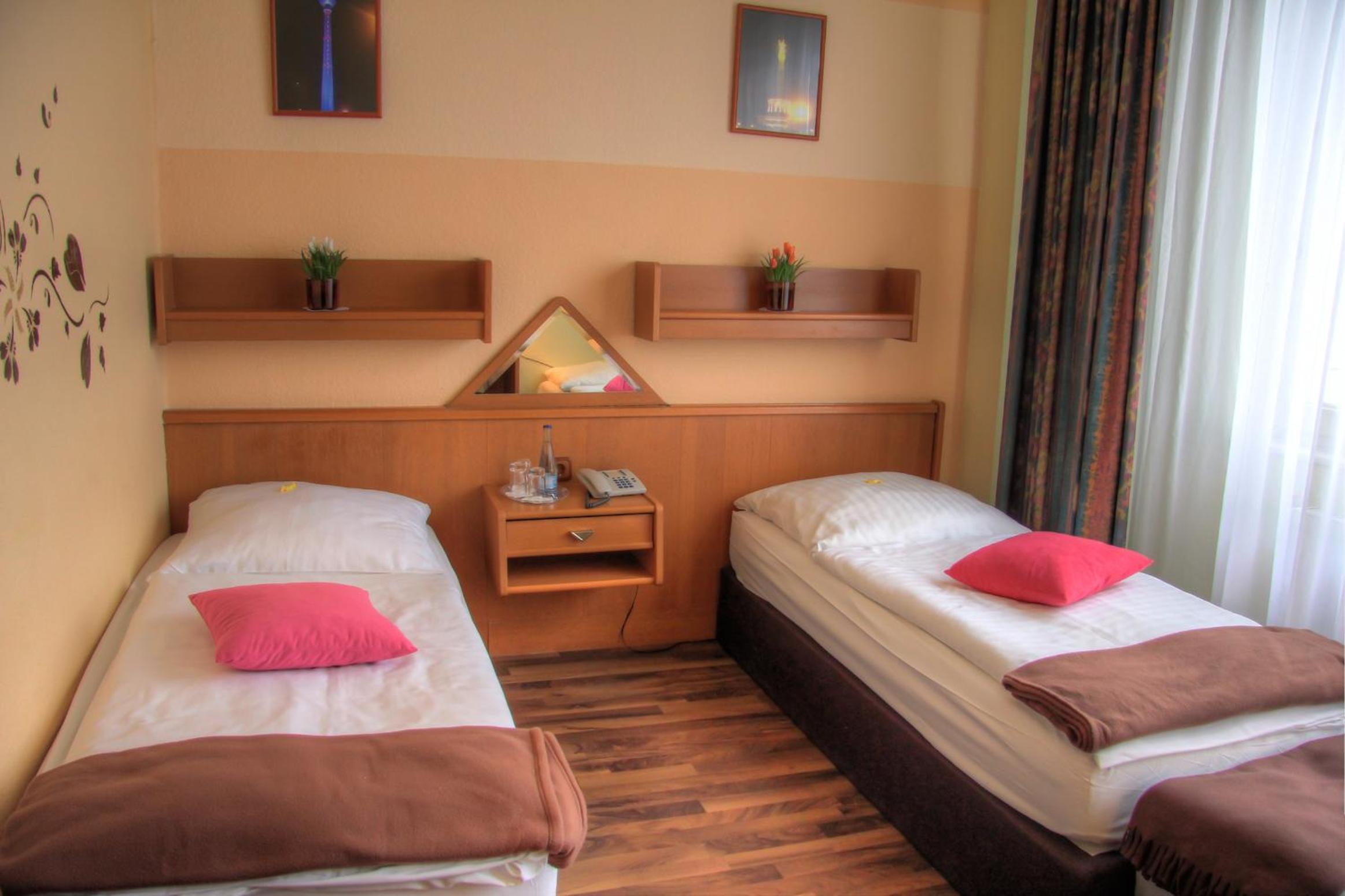 Triple Room photo 2