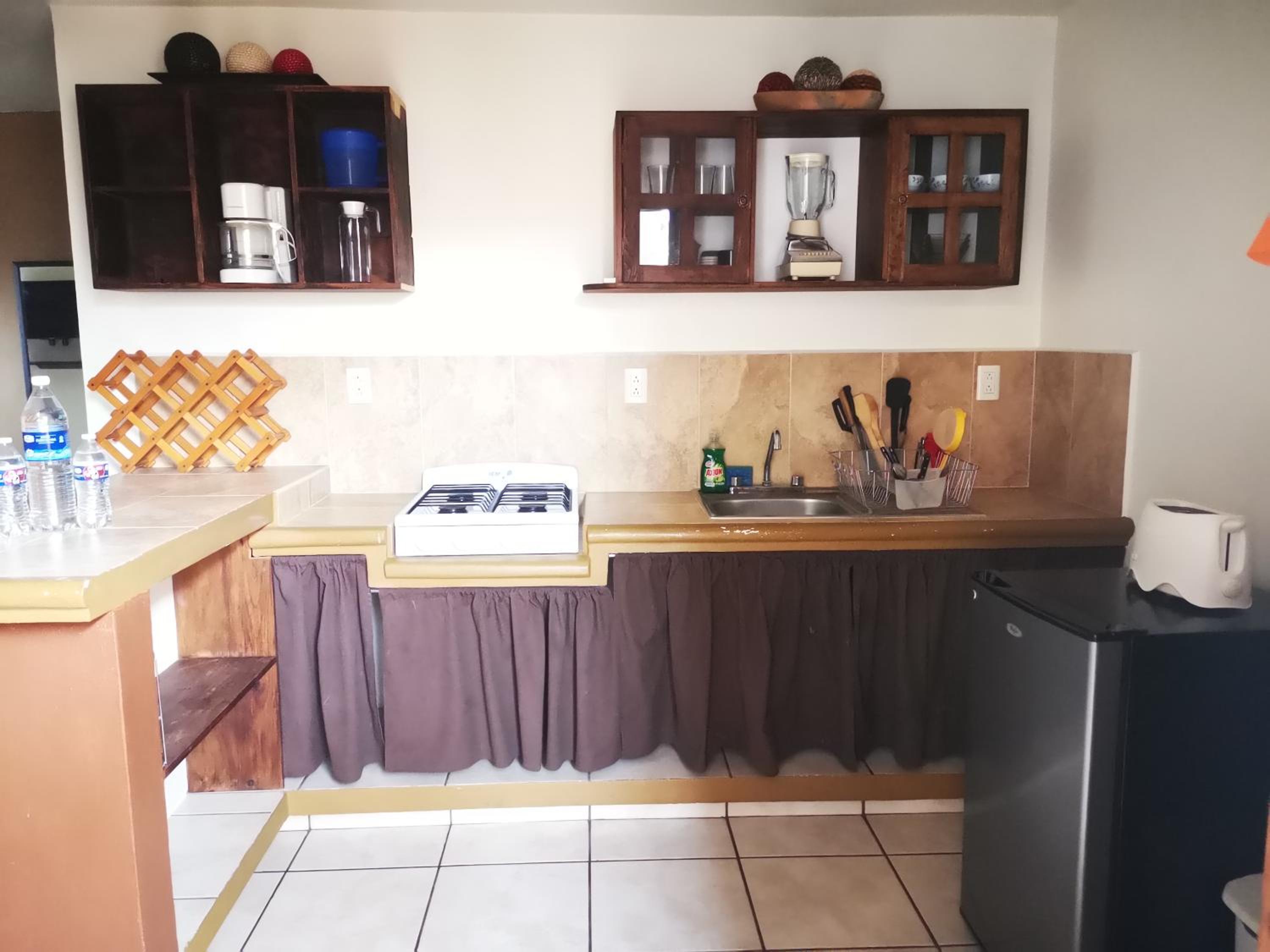 King Suite with Kitchen - Photo 20