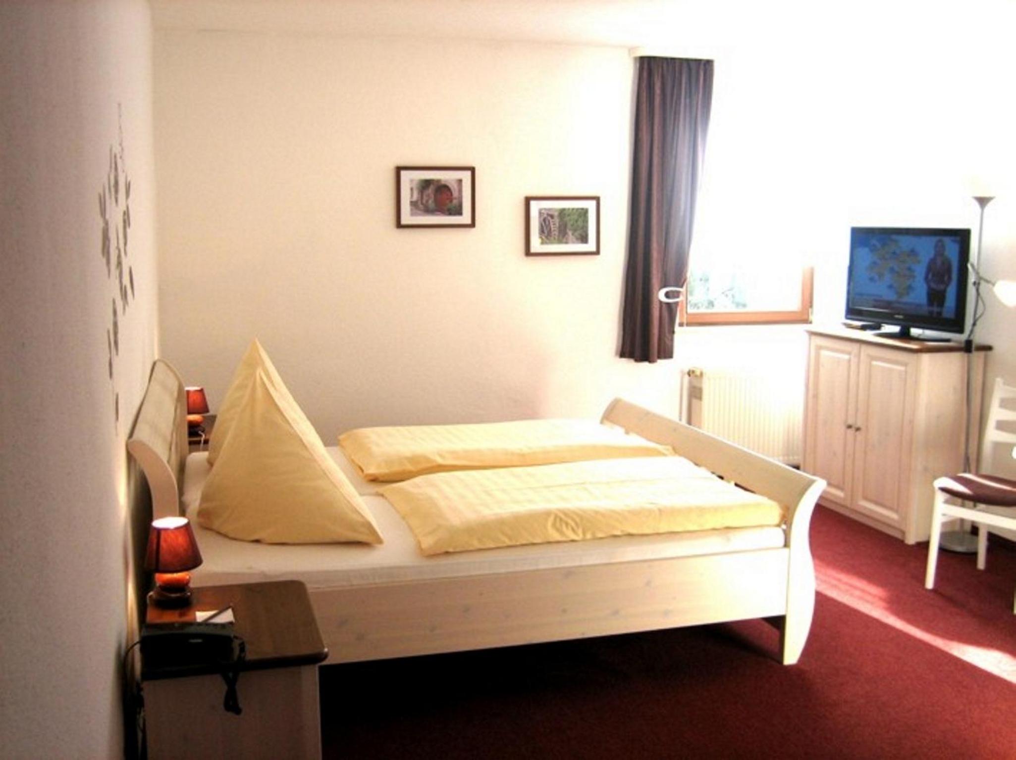 Double Room - Photo 6