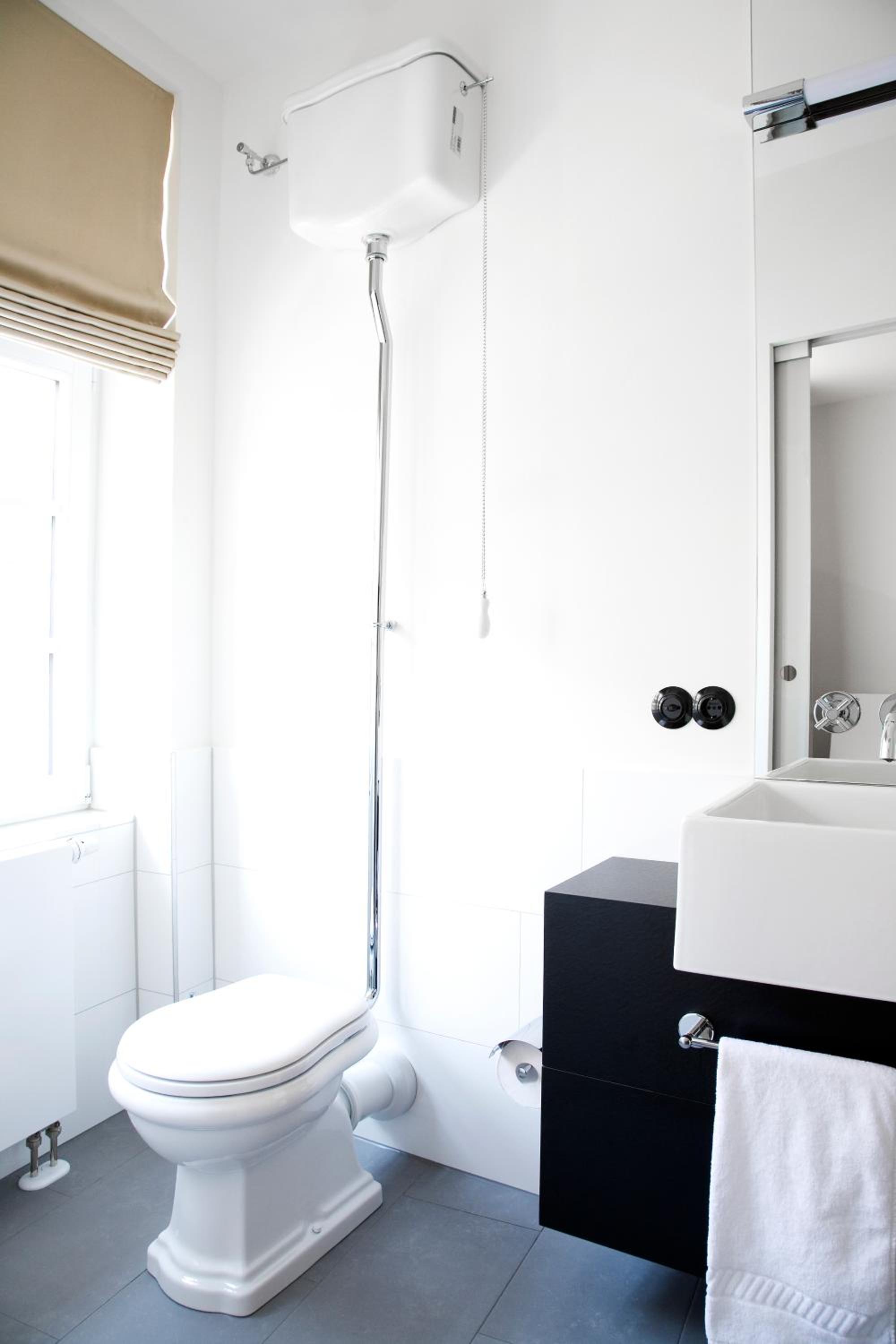 Large Deluxe Double Room - Photo 15