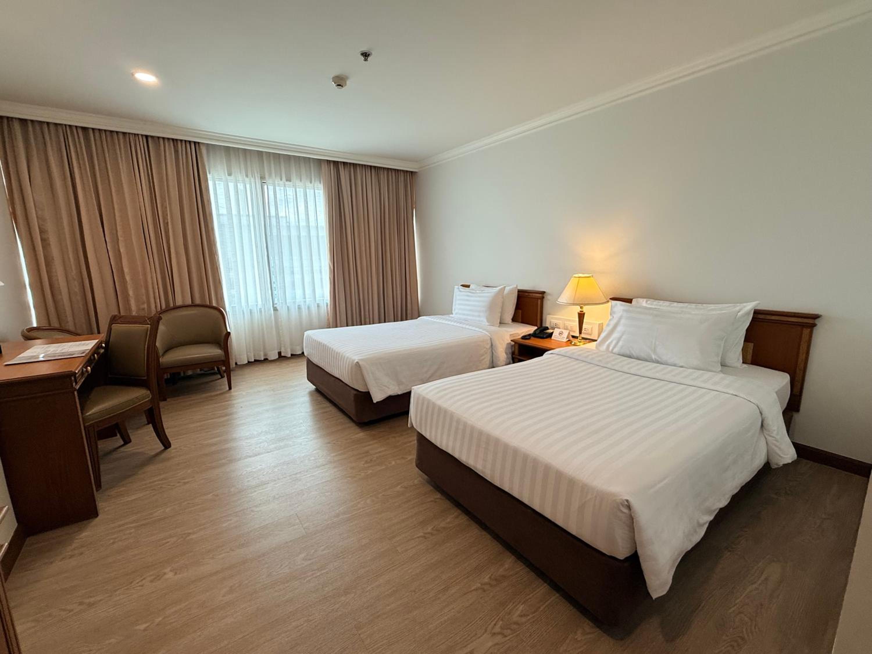 Deluxe Double or Twin Room