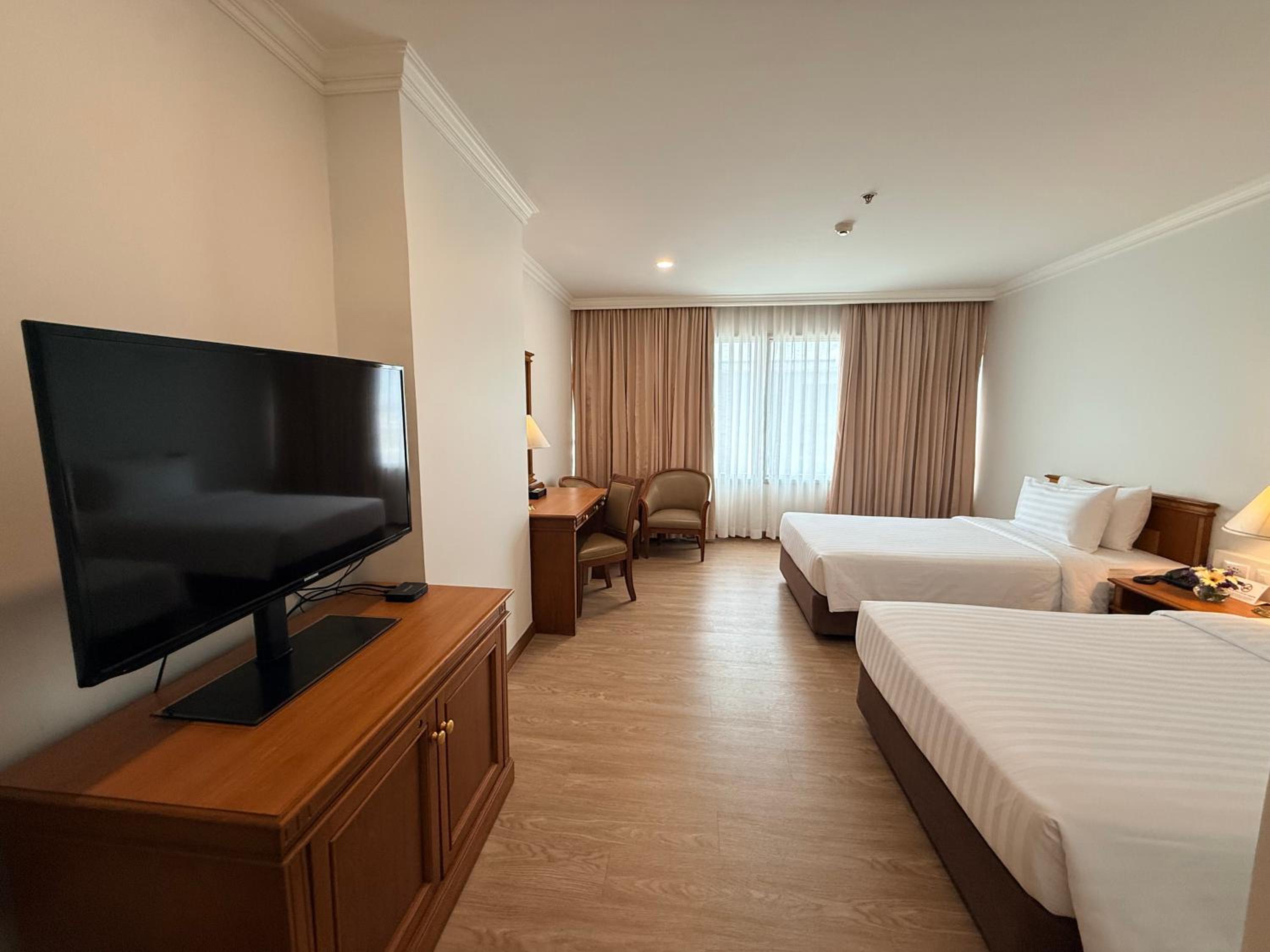 Deluxe Double or Twin Room