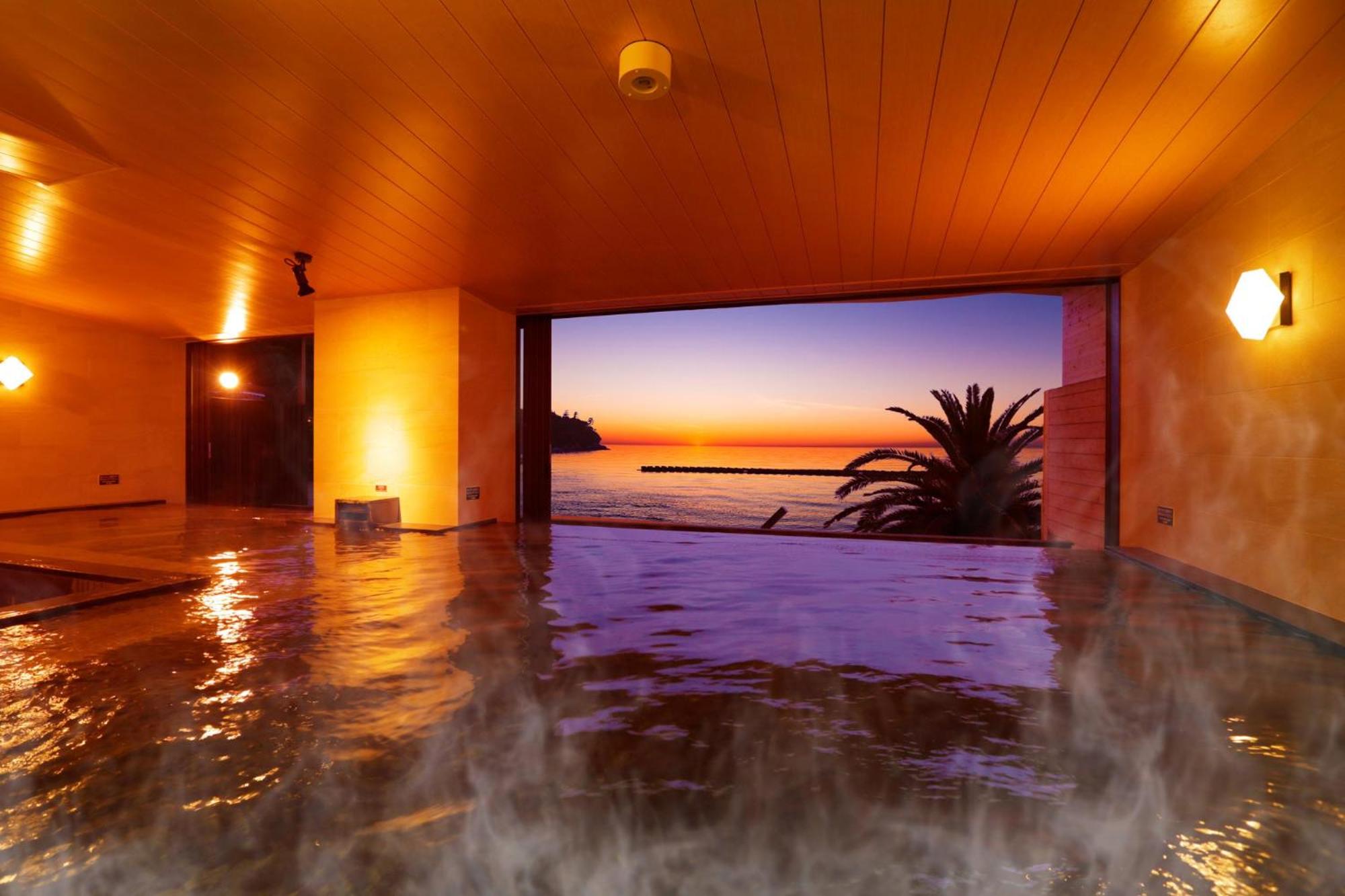 Standard Japanese-Style-Room 26 square yards Ocean Side - Shared Bathroom - Non-Smoking photo 2