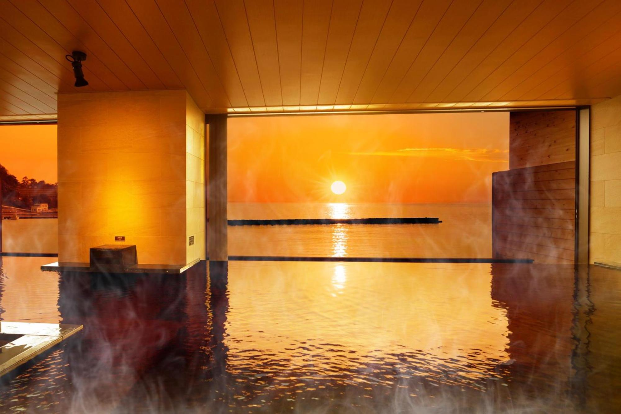 Superior Japanese-Western-Style Twin Room 23 square yards Ocean Side - Shower Only - Non-Smoking photo 2