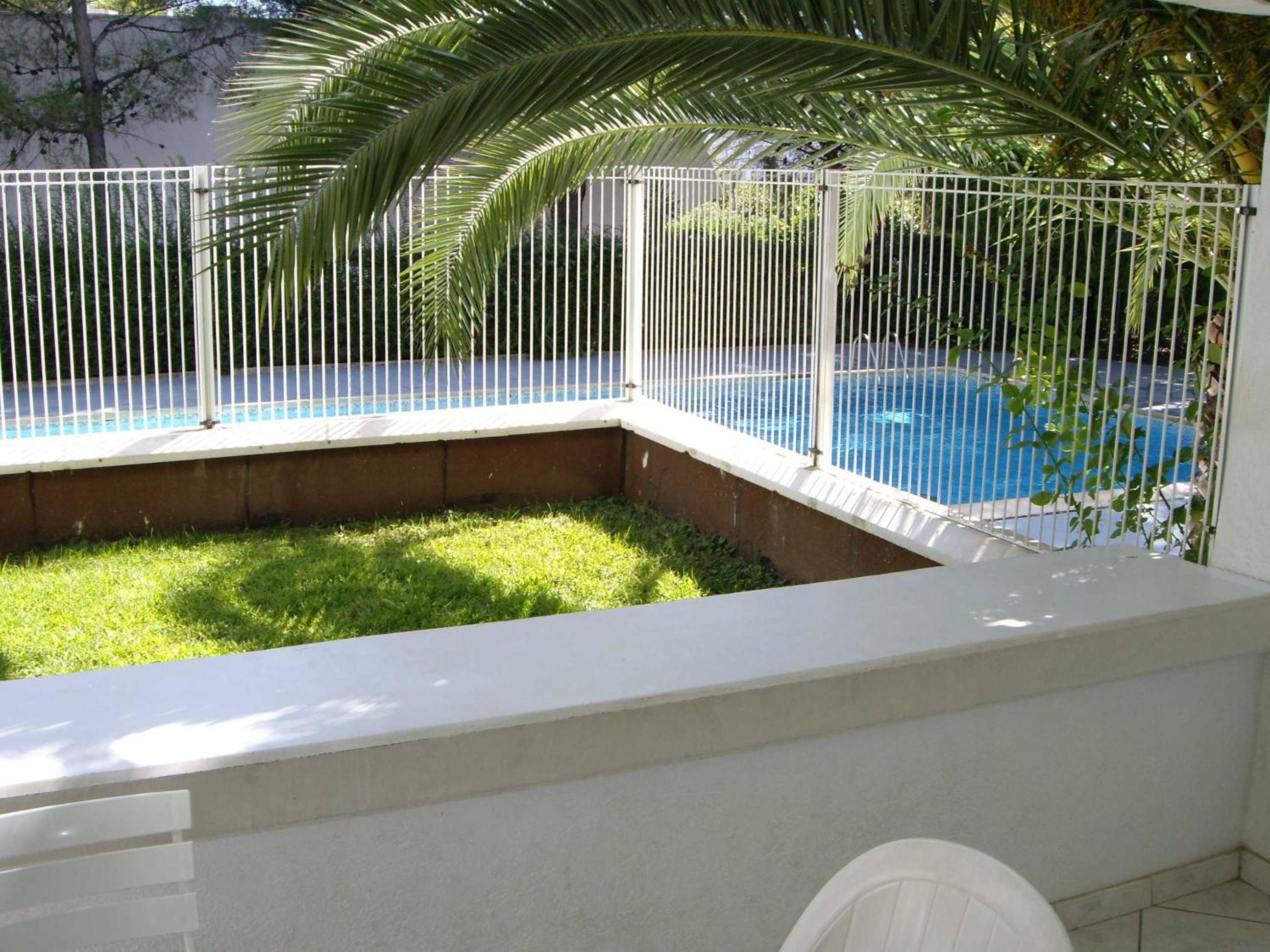 Apartment with Terrace photo 3