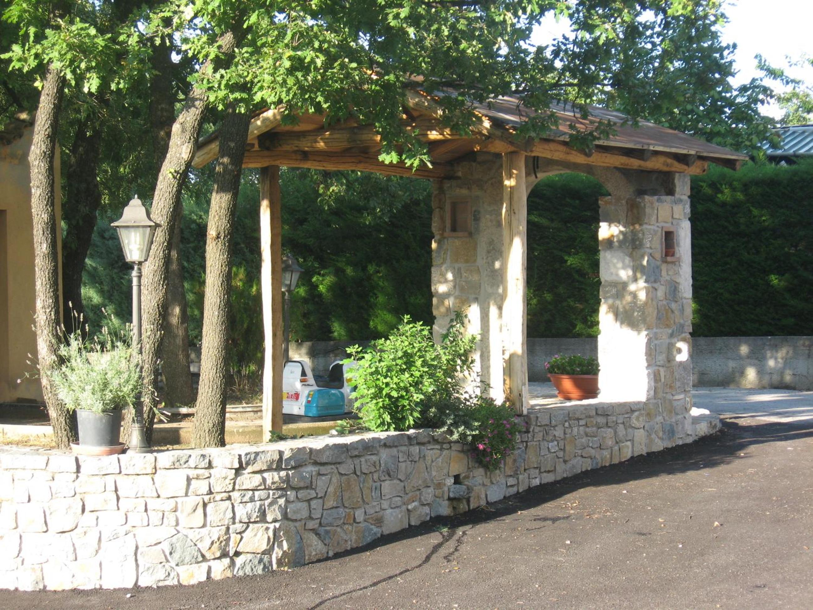 Studio with Mountain View - Photo 3
