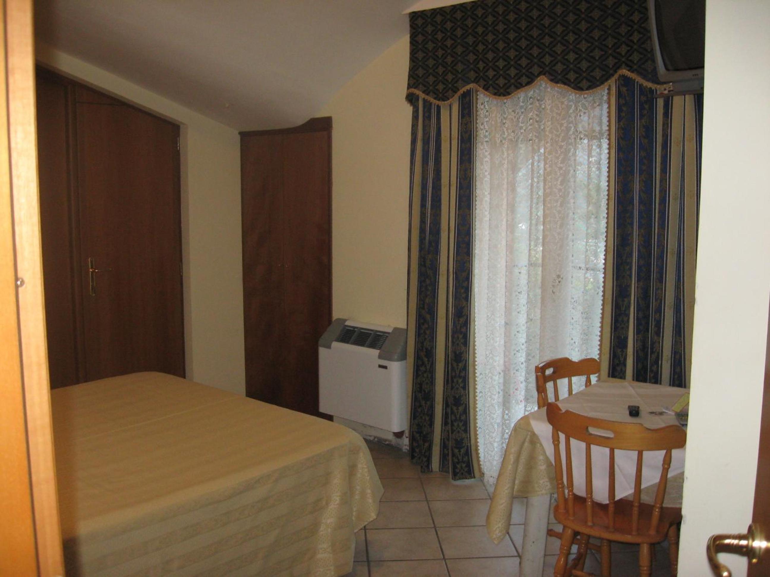 Studio with Mountain View - Photo 20