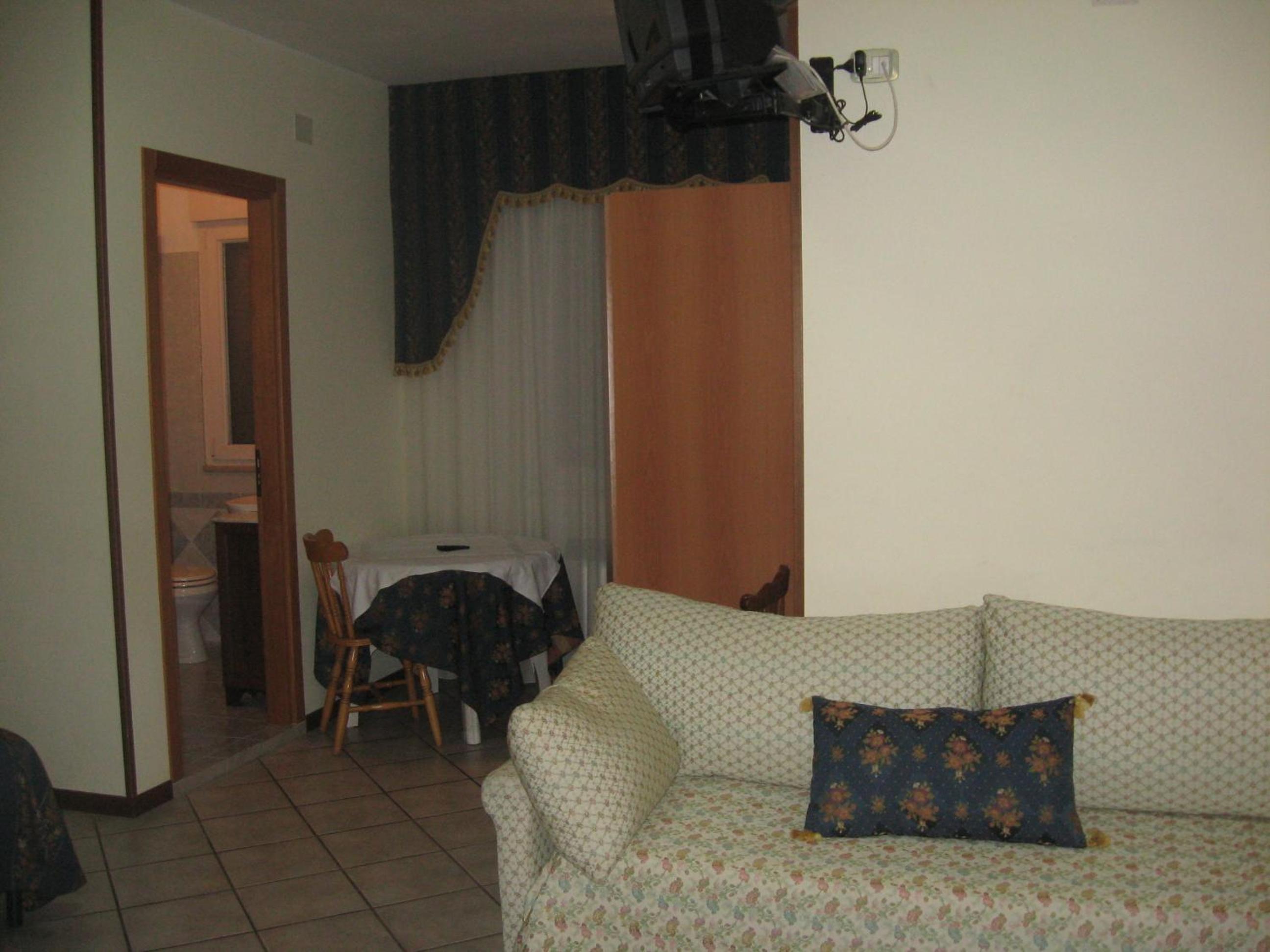 Studio with Mountain View - Photo 30
