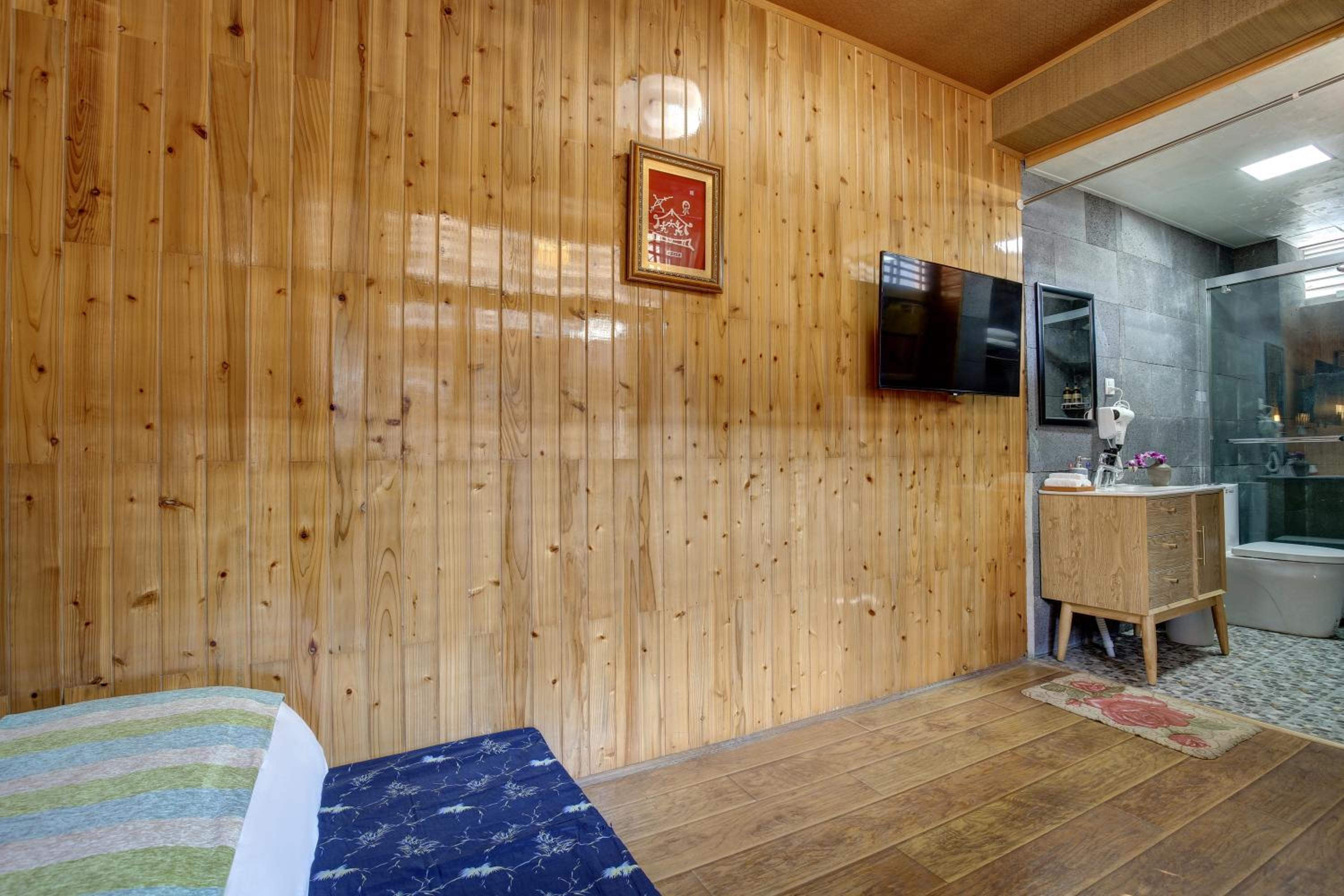 Small Double Room photo 2