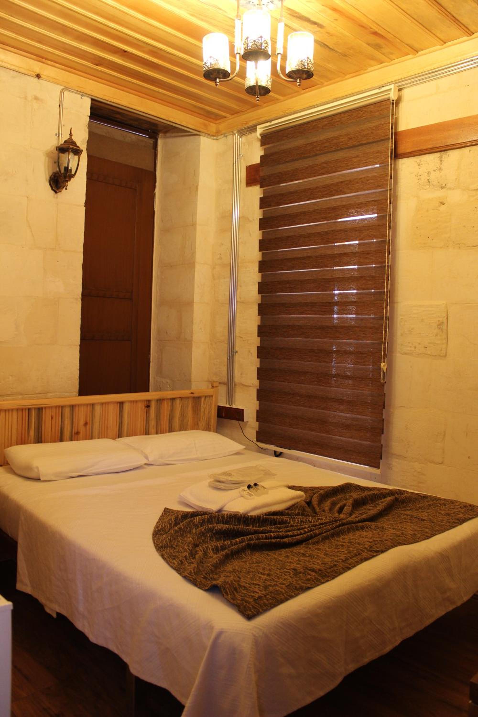 Economy Double Room photo 1