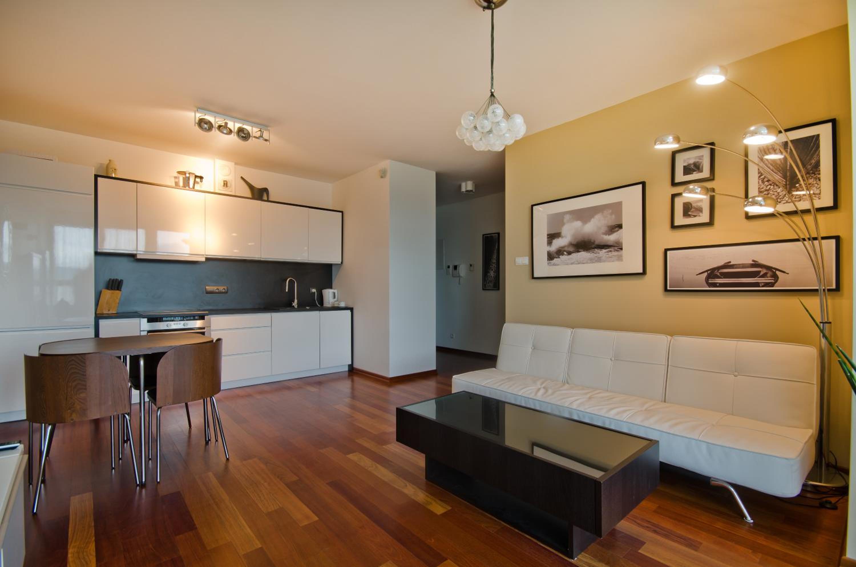 Apartment (4 Adults) photo 2