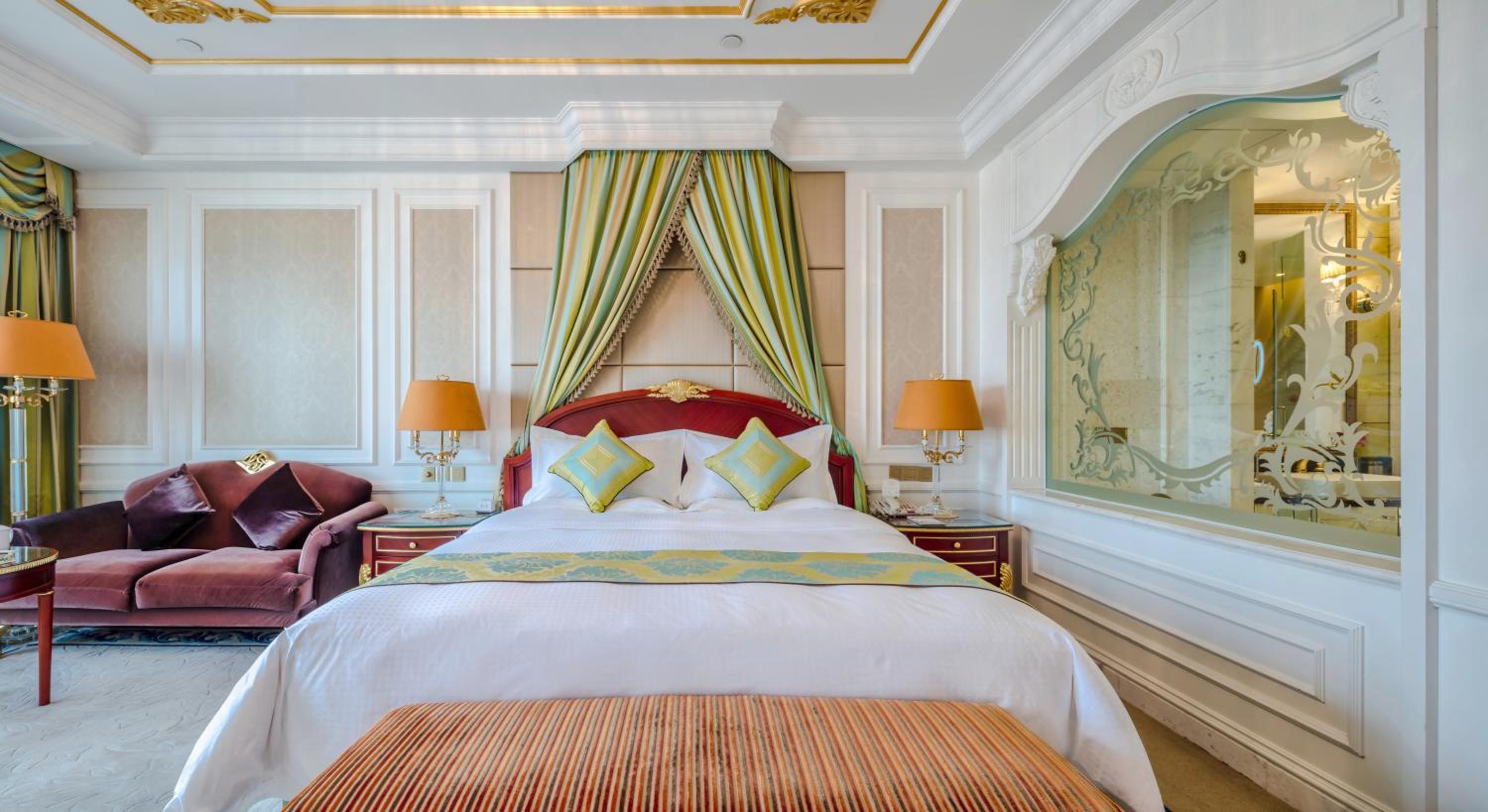 Superior Queen Room
