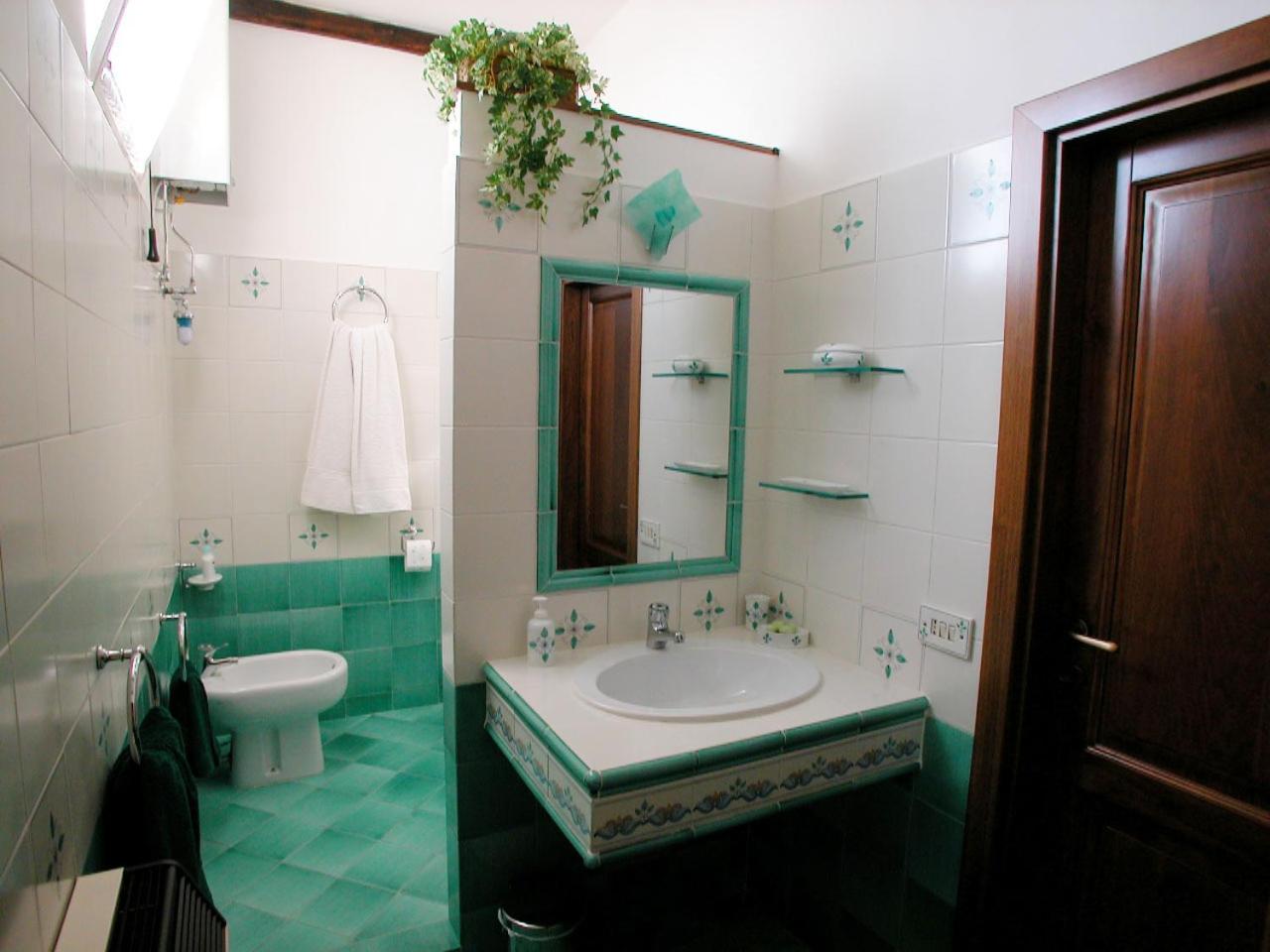 Large One-Bedroom Apartment (4 Adults) photo 2