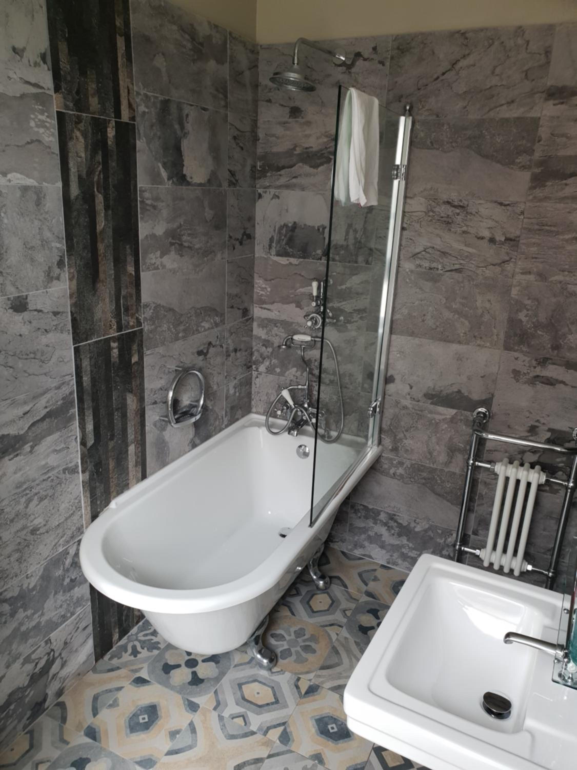 Double Room - Photo 14