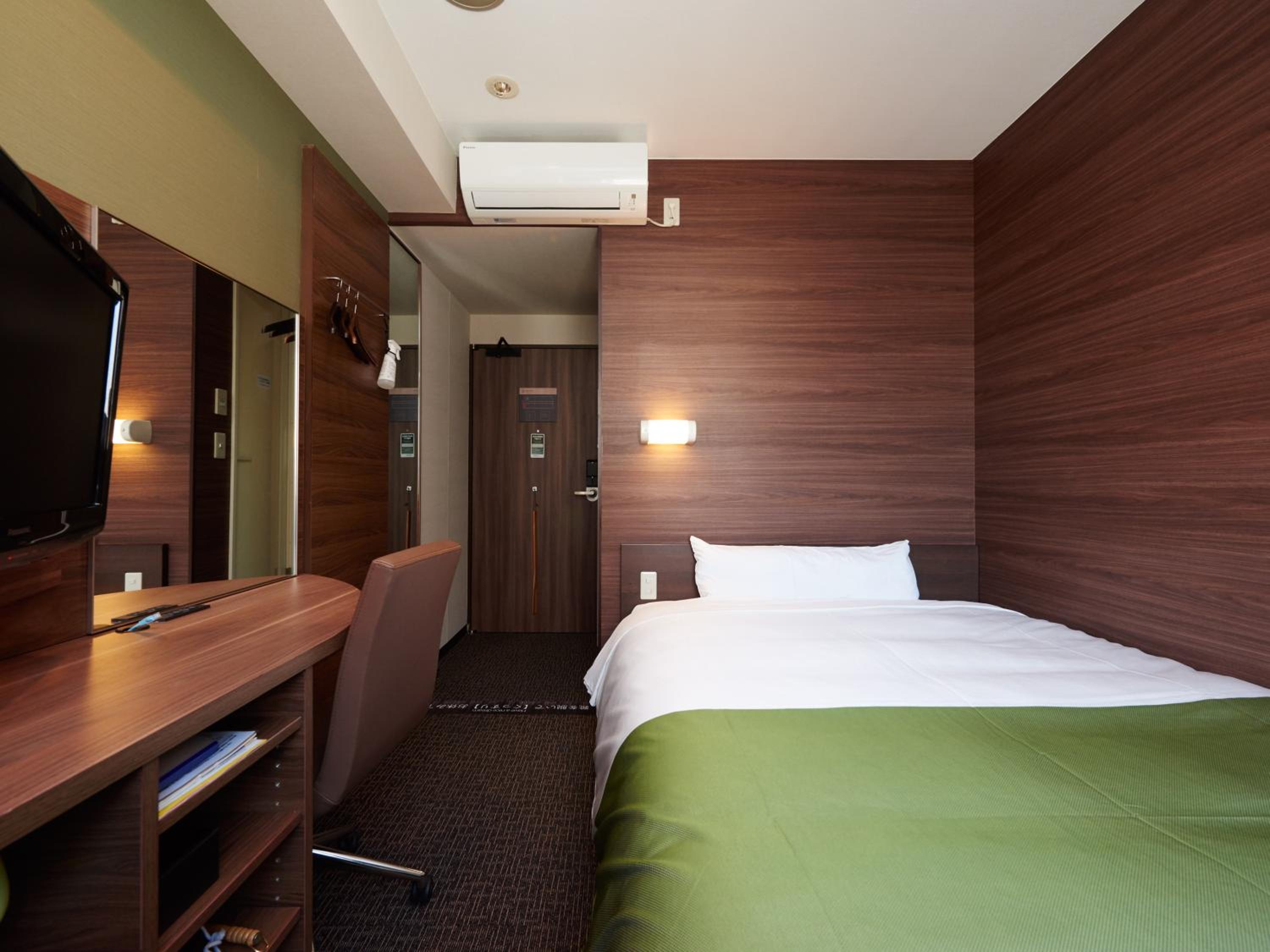 Double Room - Non-Smoking  - Photo 2