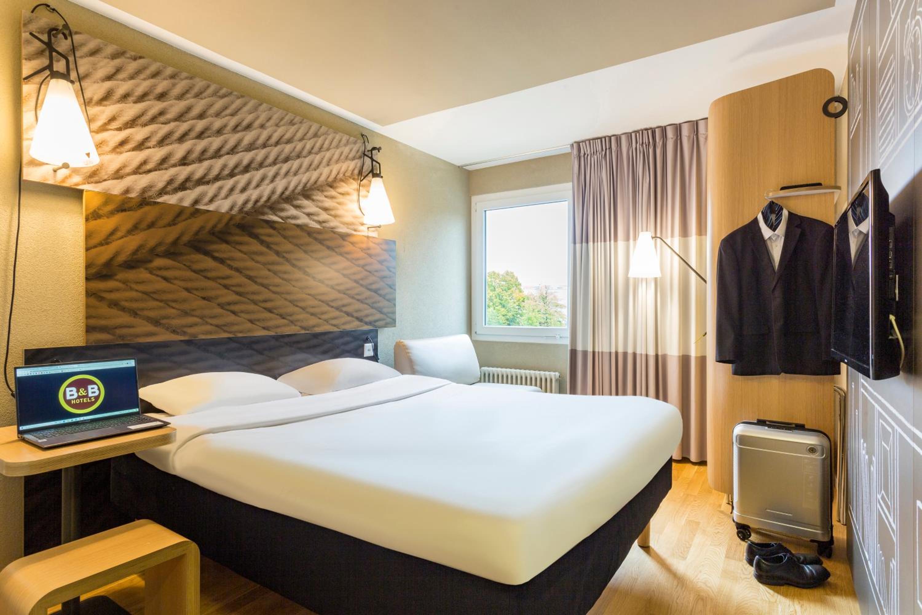 Standard Double Room - Photo 1