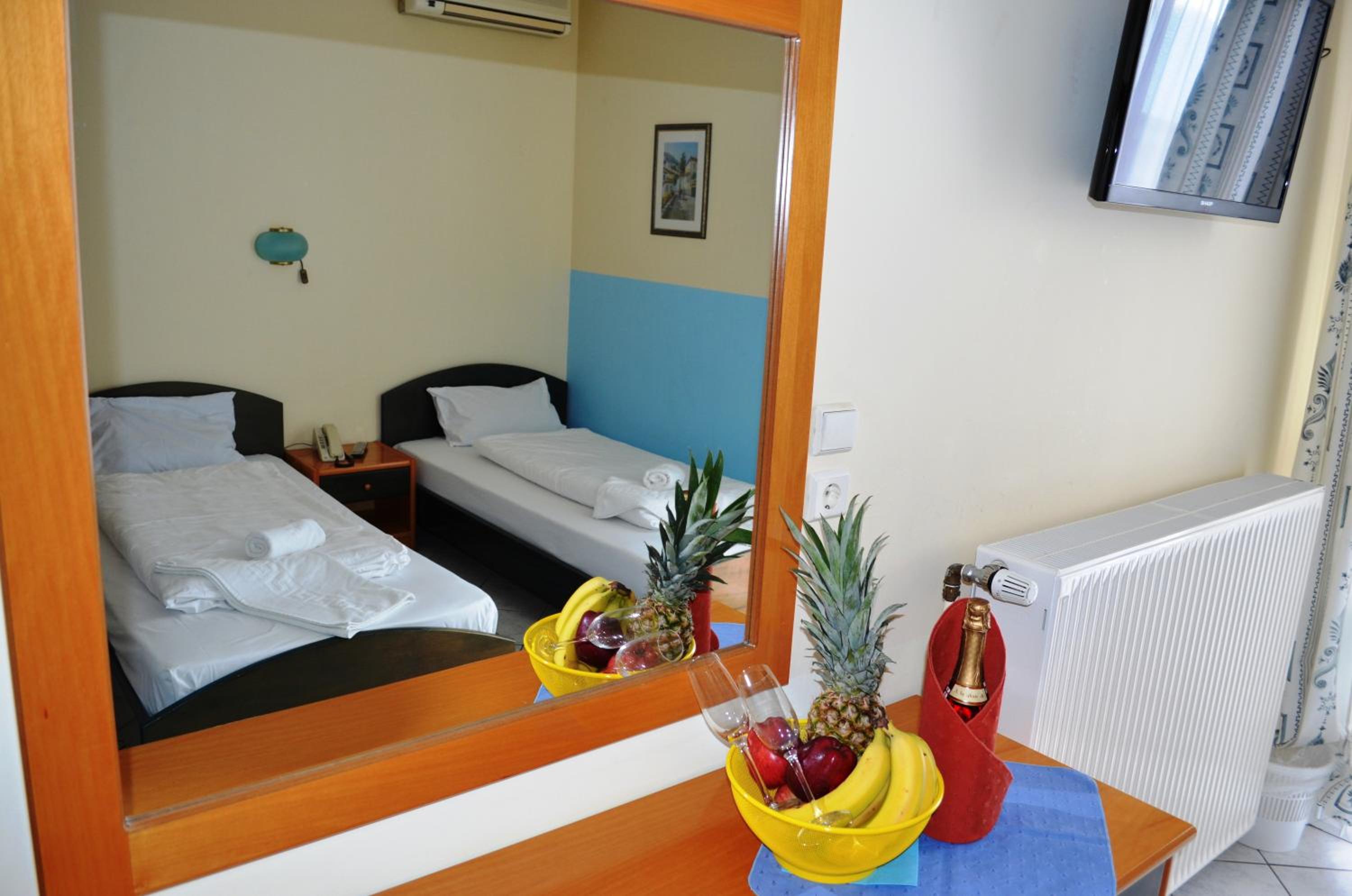 Triple Room photo 3