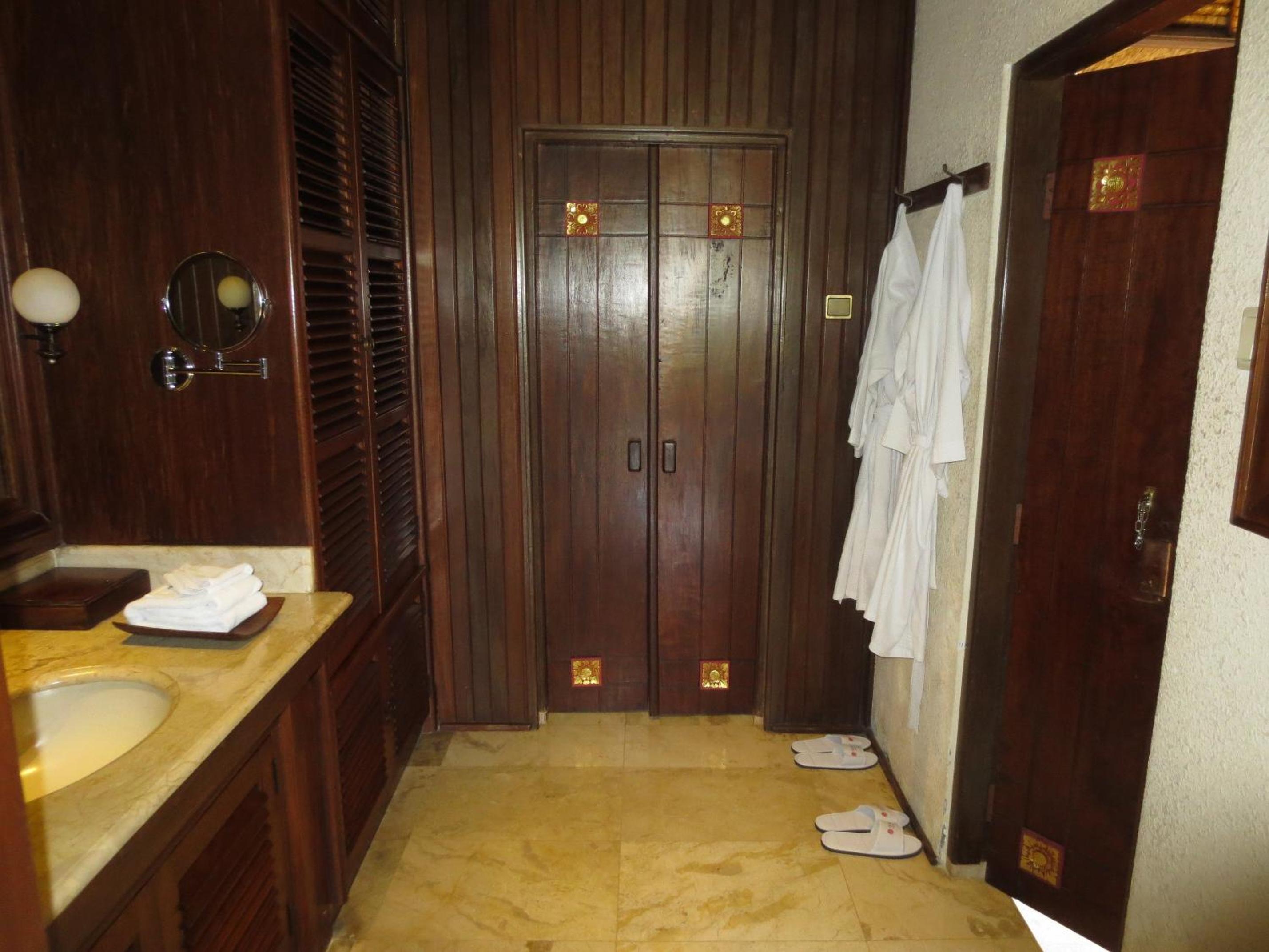 One-Bedroom Private Pool Villa - Photo 6