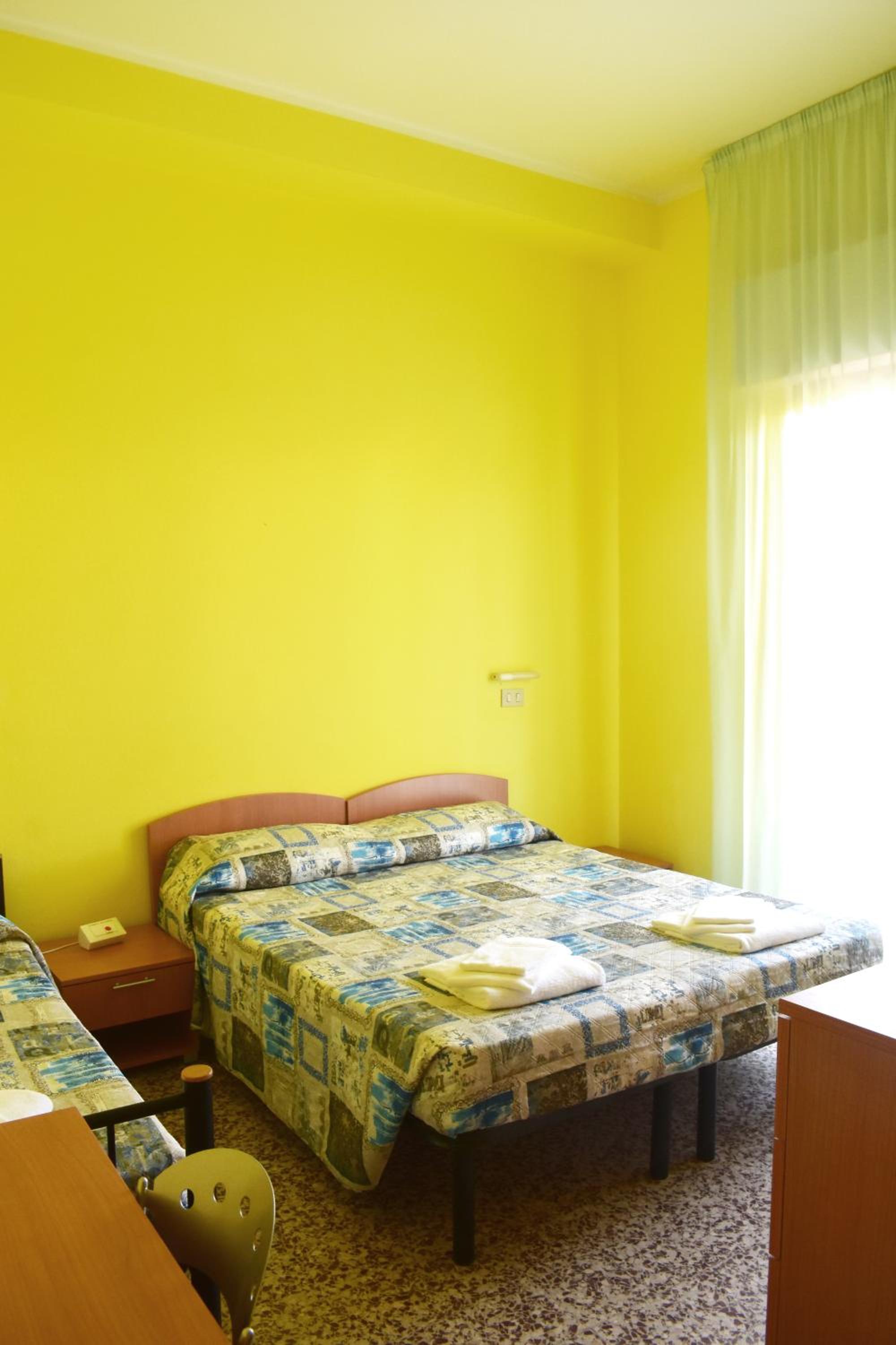 Triple Room - Disability Access photo 3