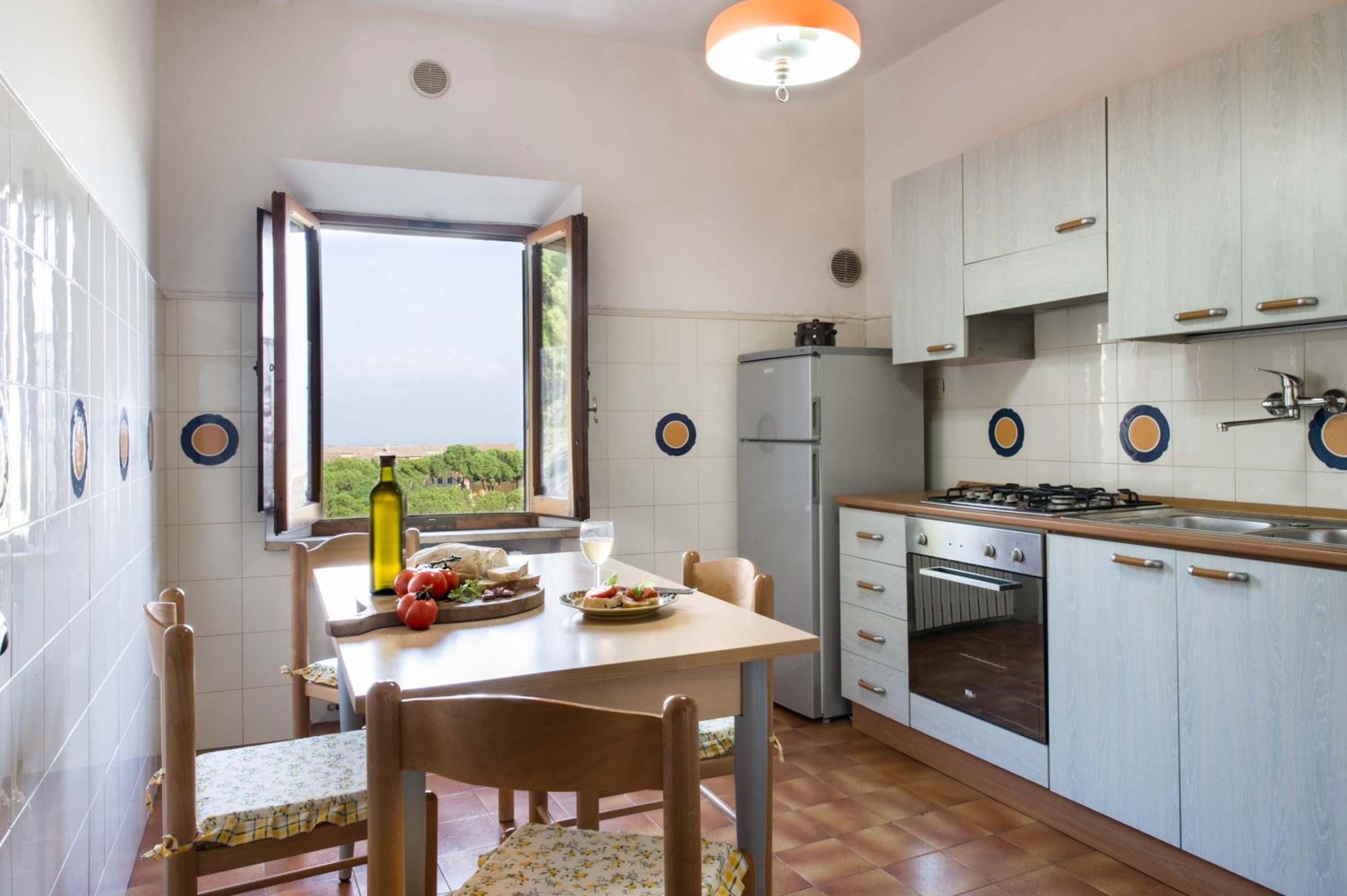 One-Bedroom Apartment - Historical Center (4 Adults) photo 3