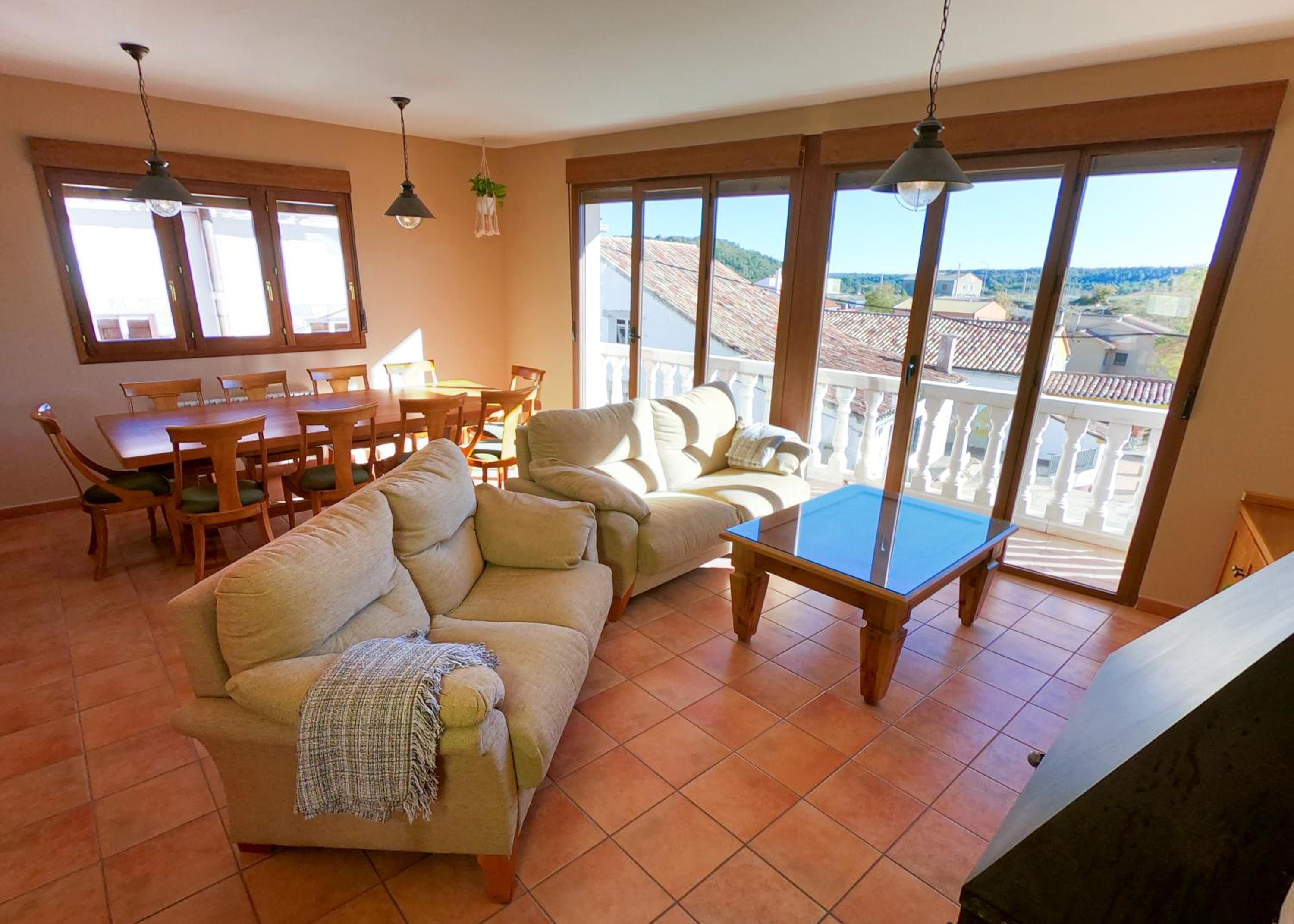Casa de cinco habitaciones