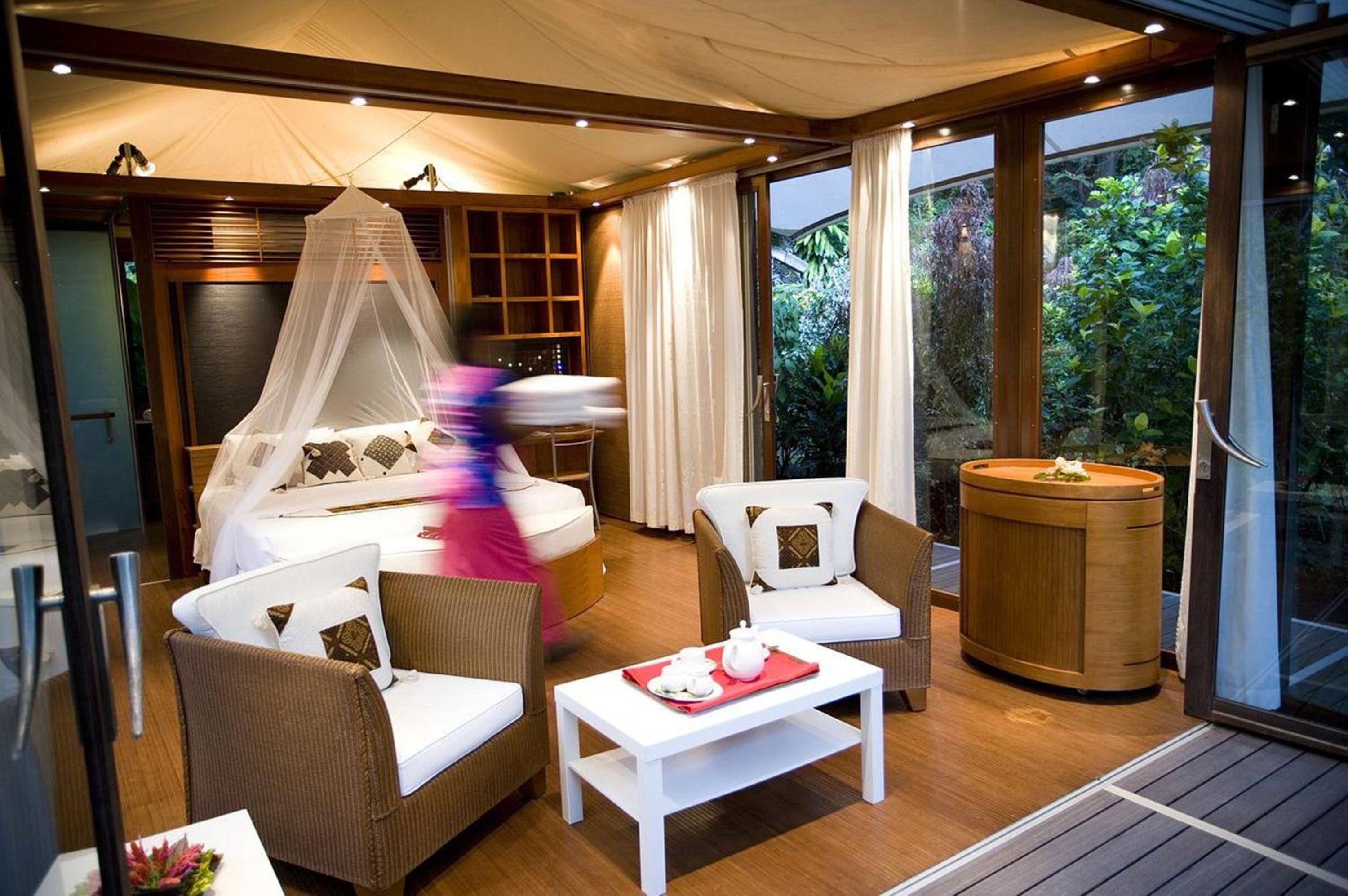 Bungalow with Garden View photo 5