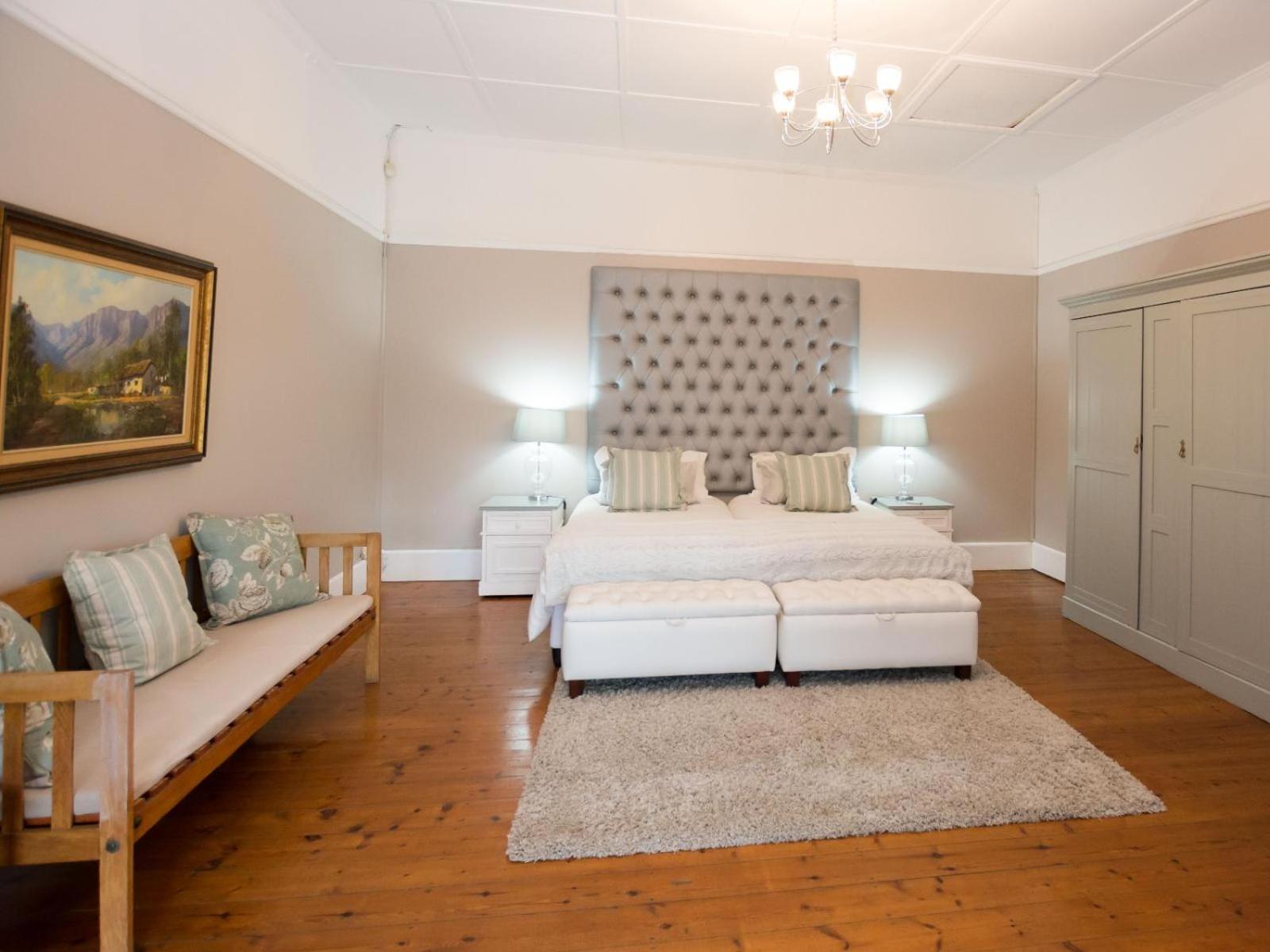 Standard Family Room photo 1