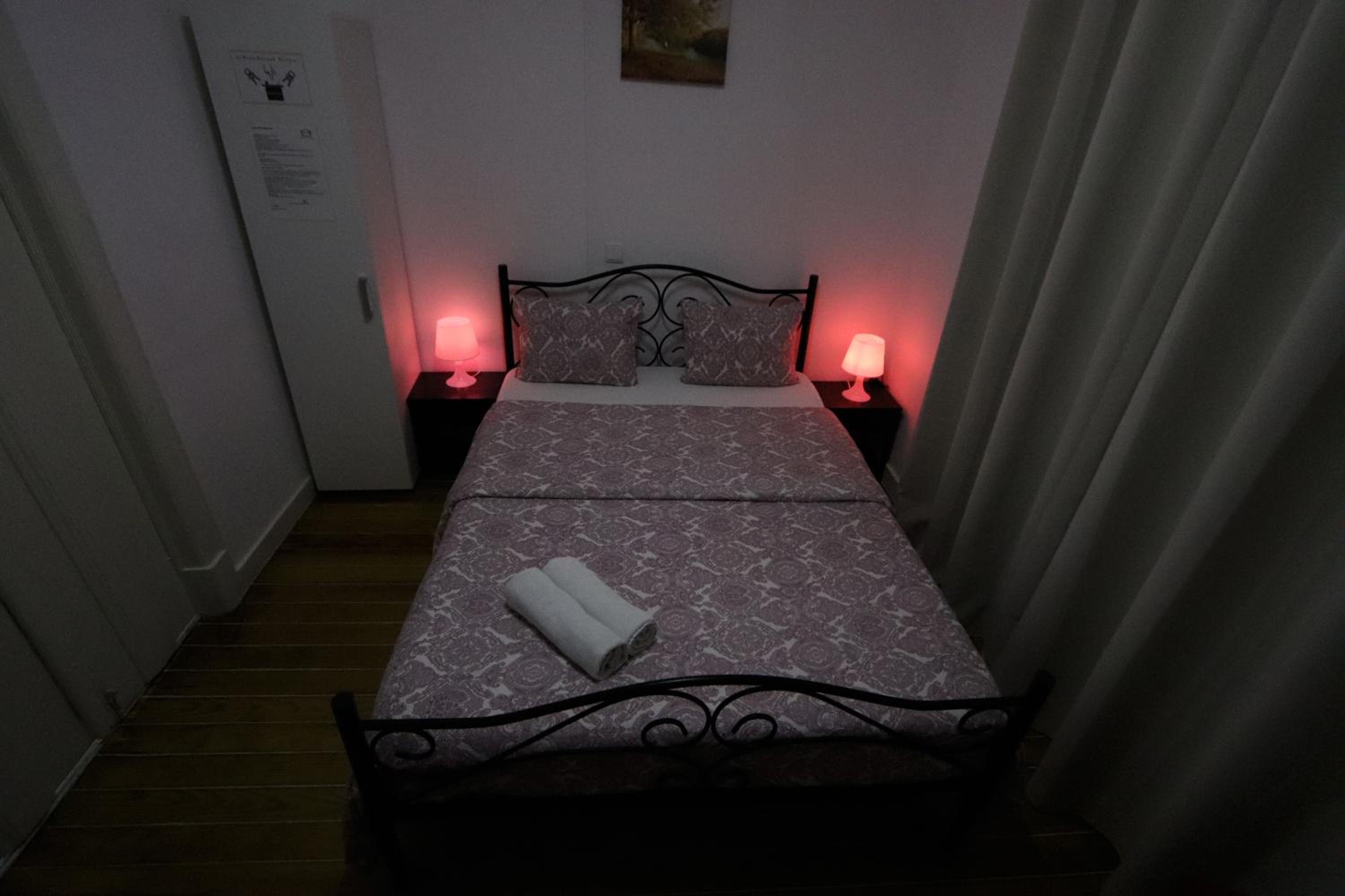 Double Room with Shared Bathroom photo 2