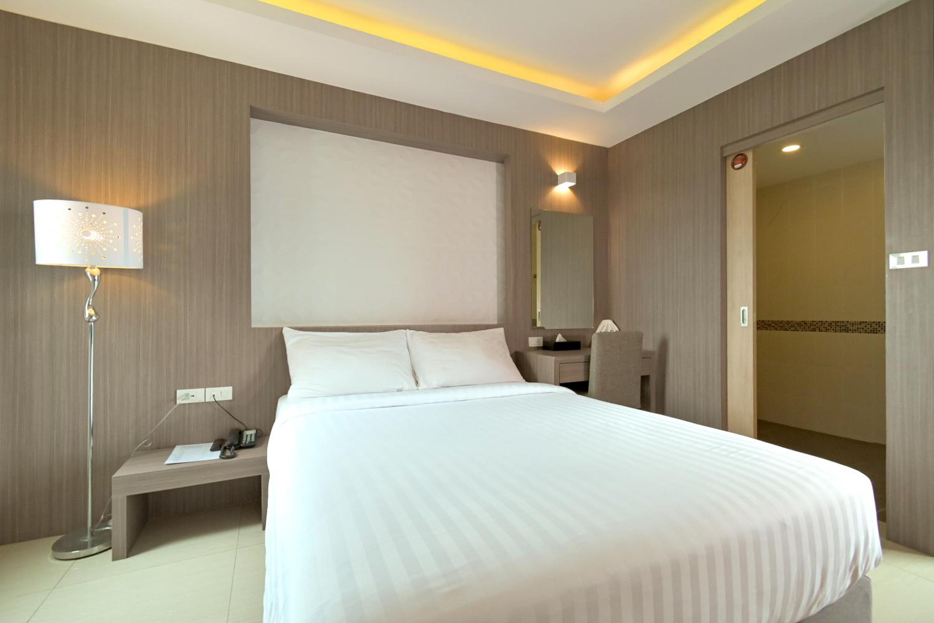 Deluxe Double Room photo 3