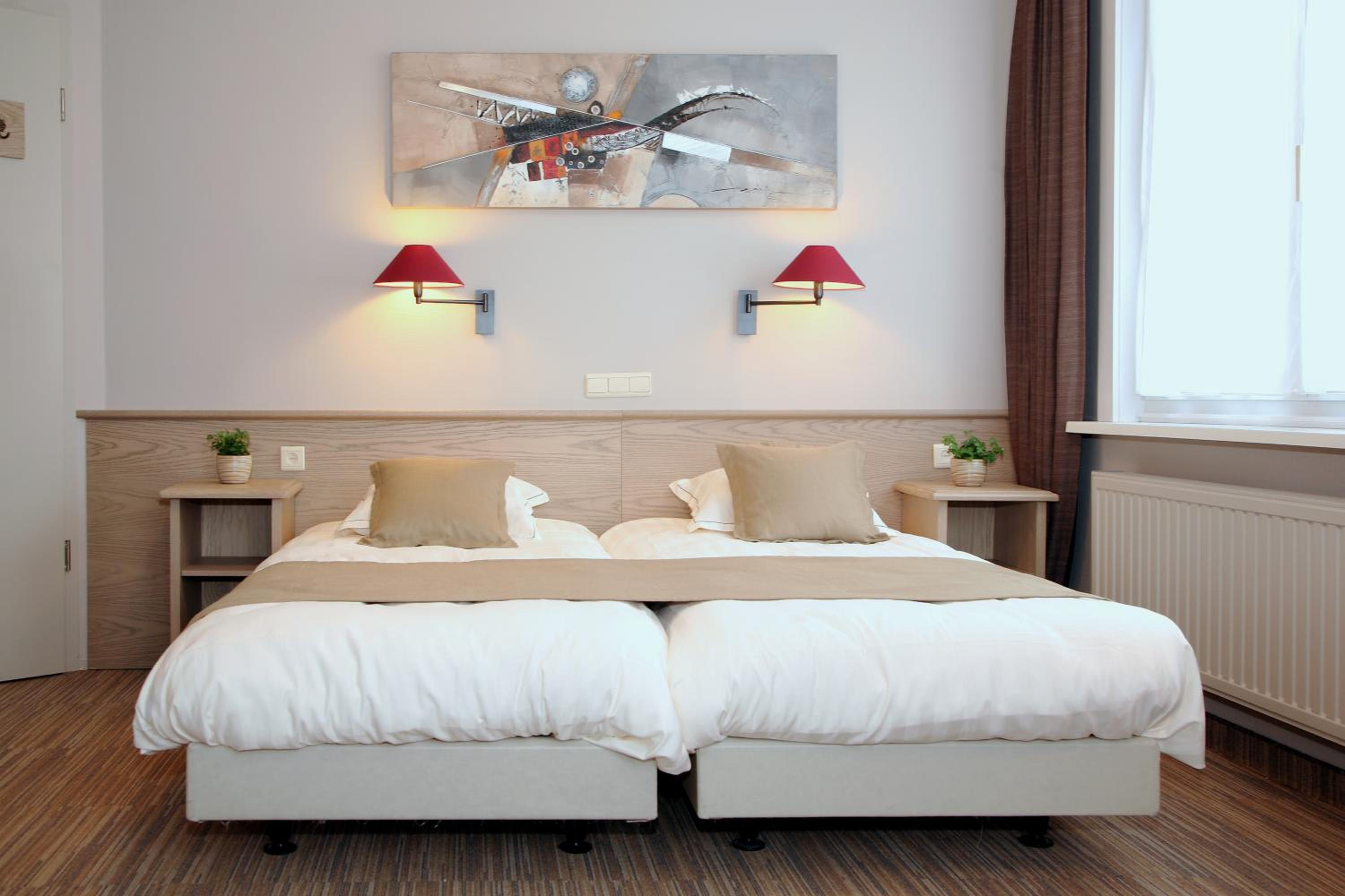 Large Twin Room photo 2