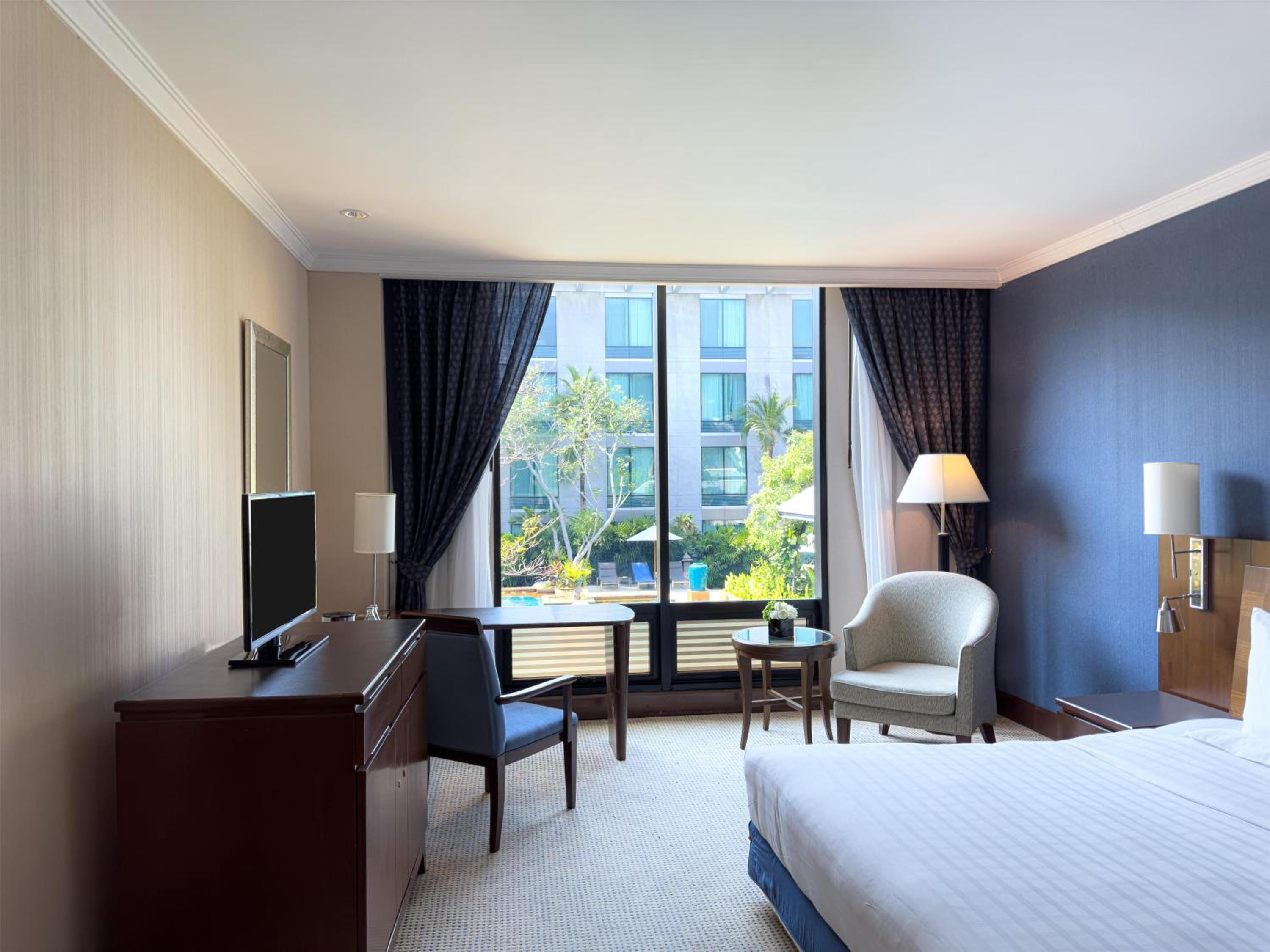 King Room with Pool View
