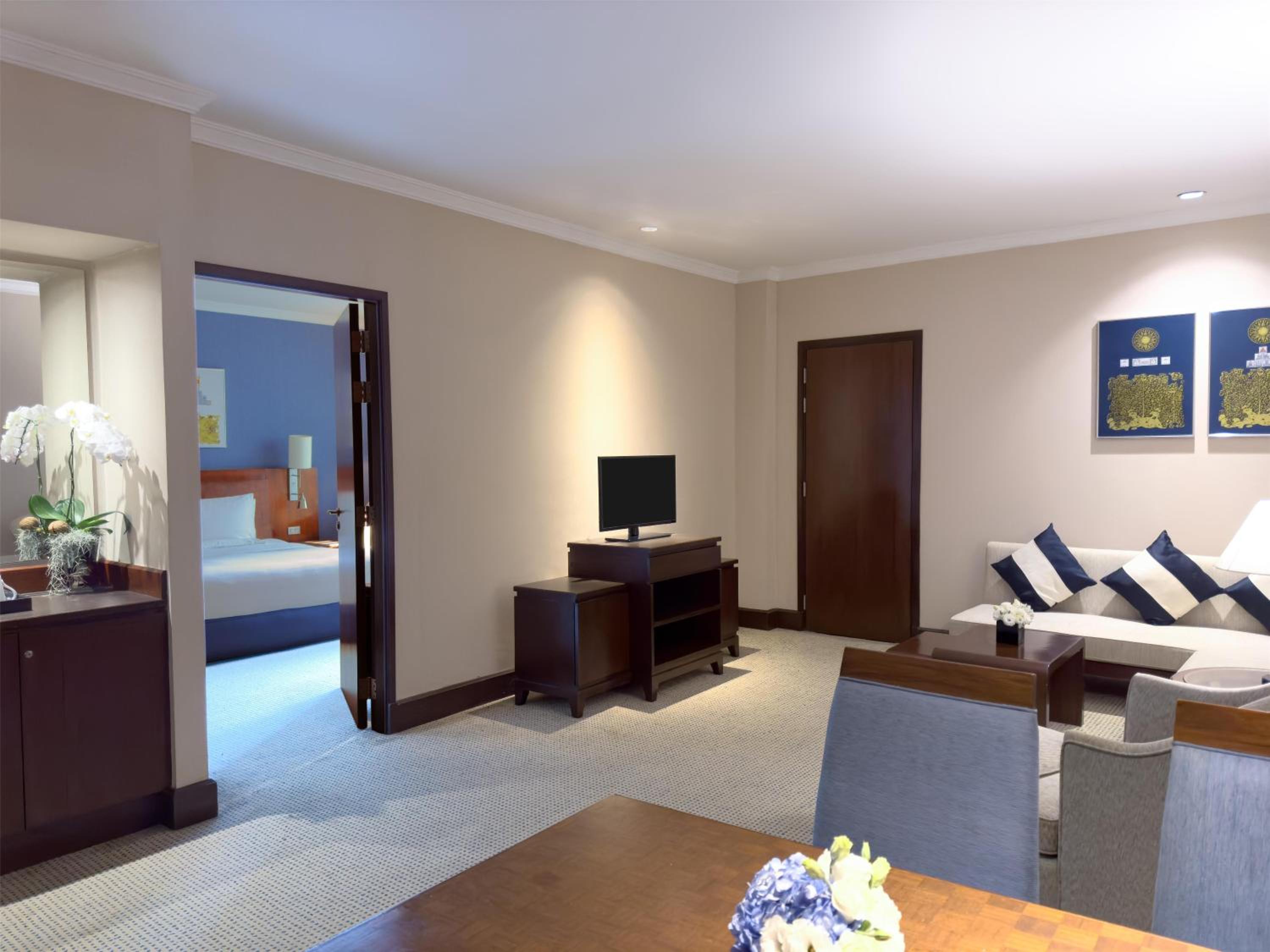 Executive Suite